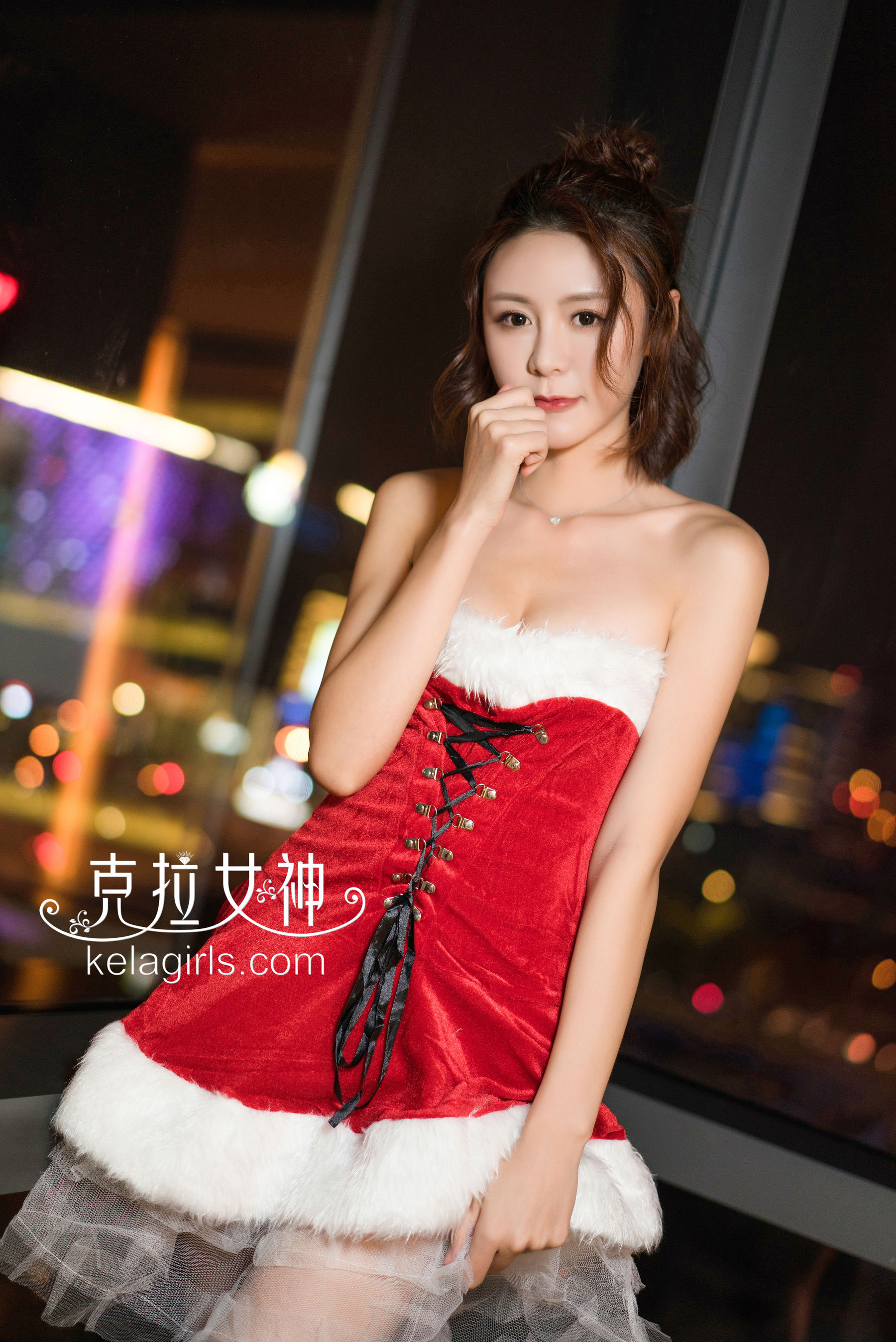 昕予《缤纷平安夜》 [克拉女神Kelagirls]