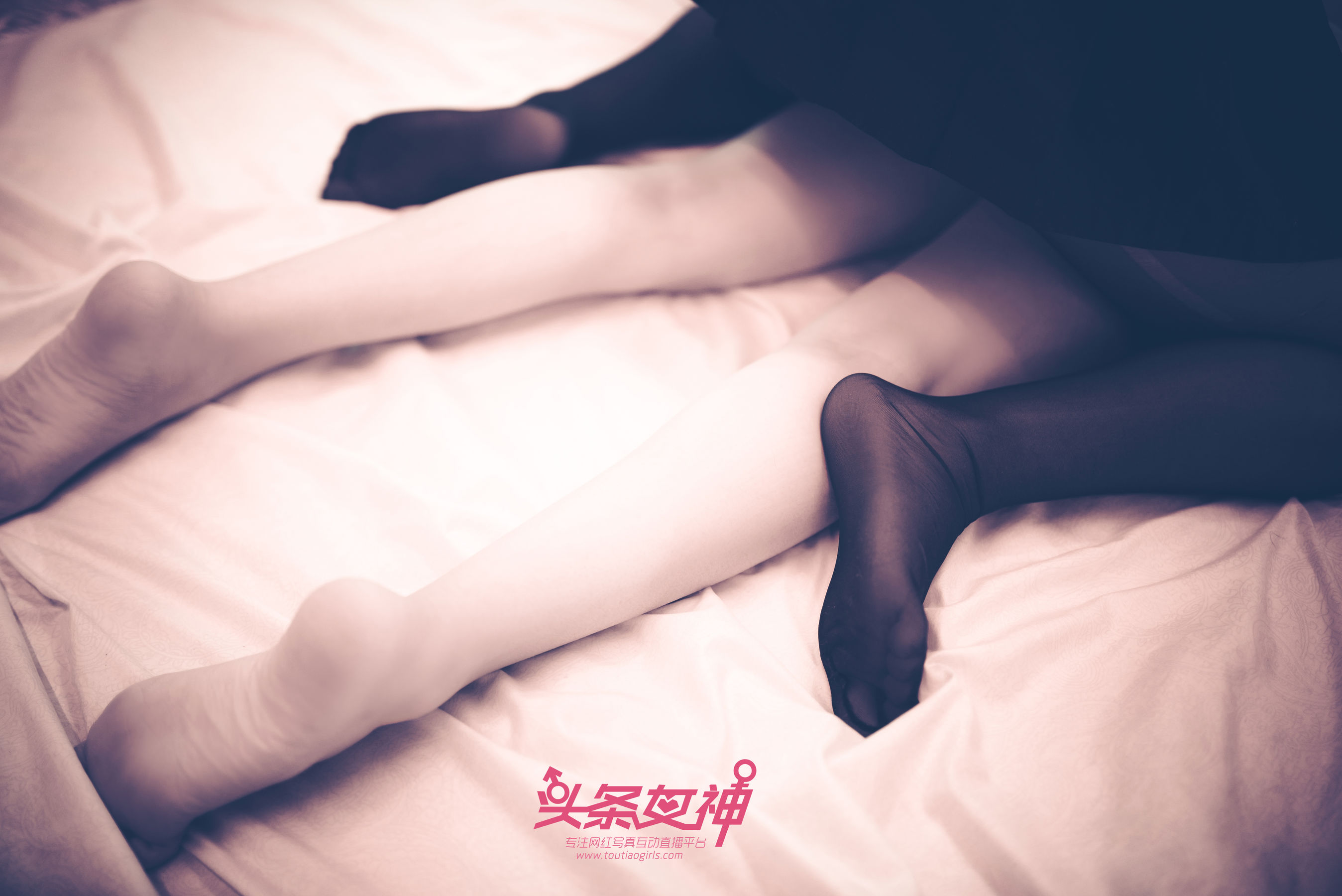 周熙妍《梦游仙境》 [头条女神TouTiao]