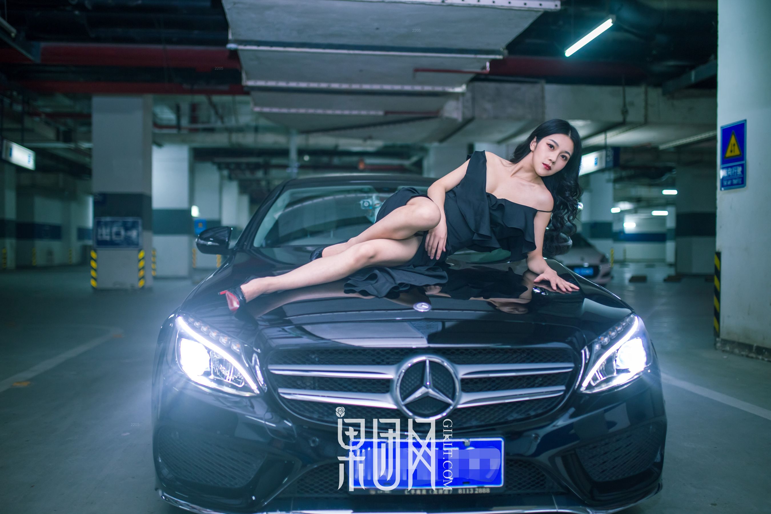 微微《美女vs豪车，你选择哪个！》 [果团网Girlt] No.107