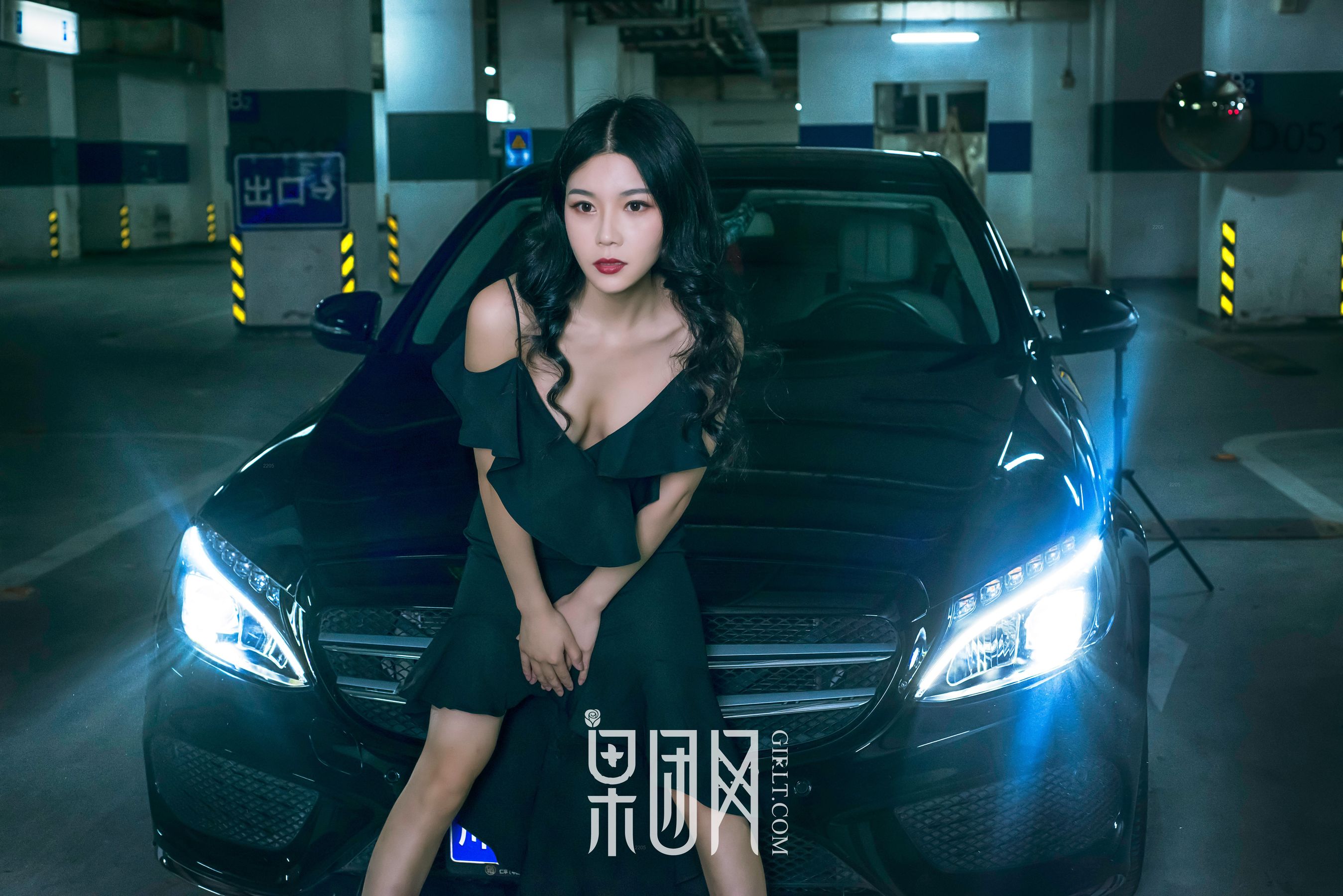 微微《美女vs豪车，你选择哪个！》 [果团网Girlt] No.107