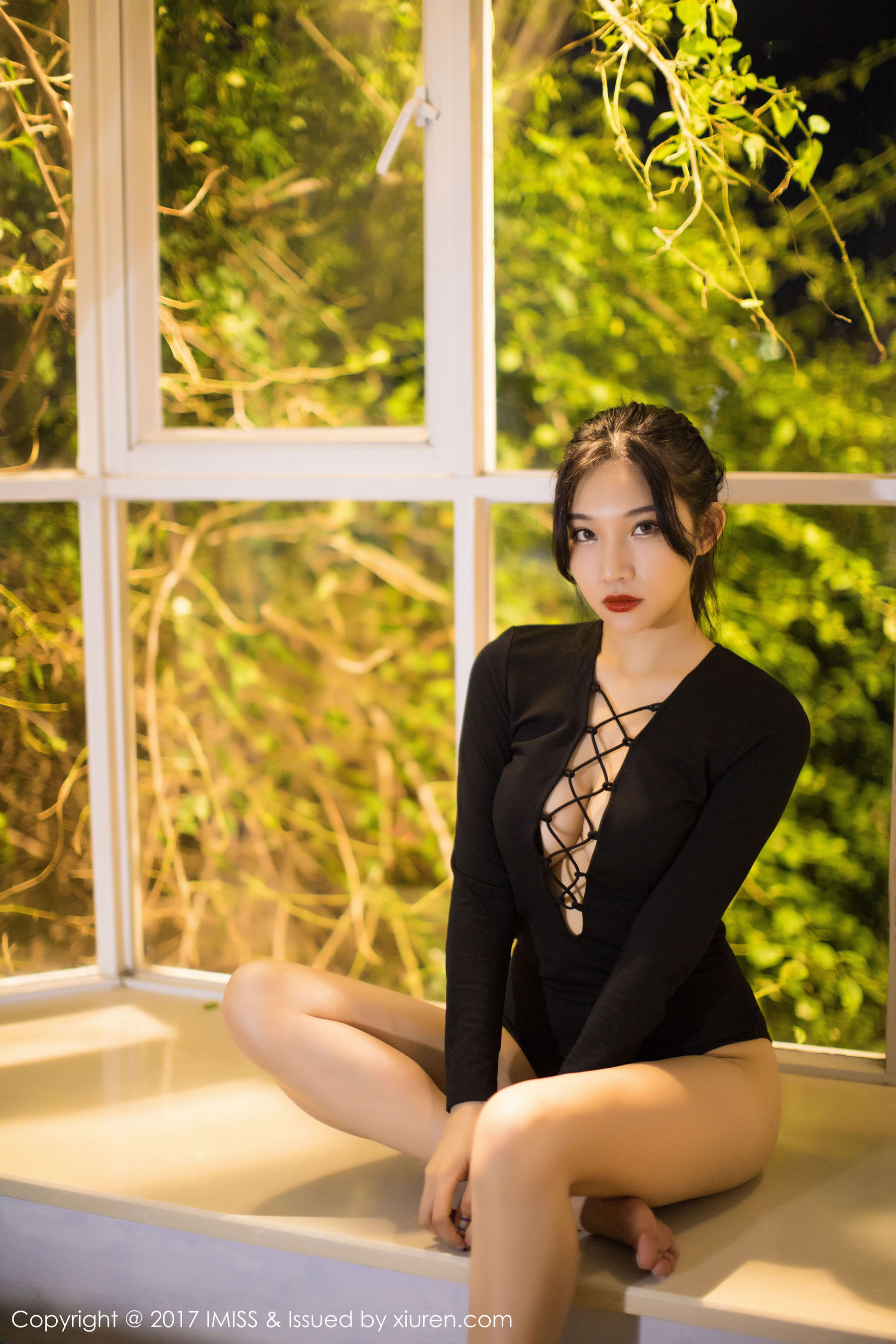 小狐狸Sica《黑色私房性感美腿》 [爱蜜社IMiss] VOL.194