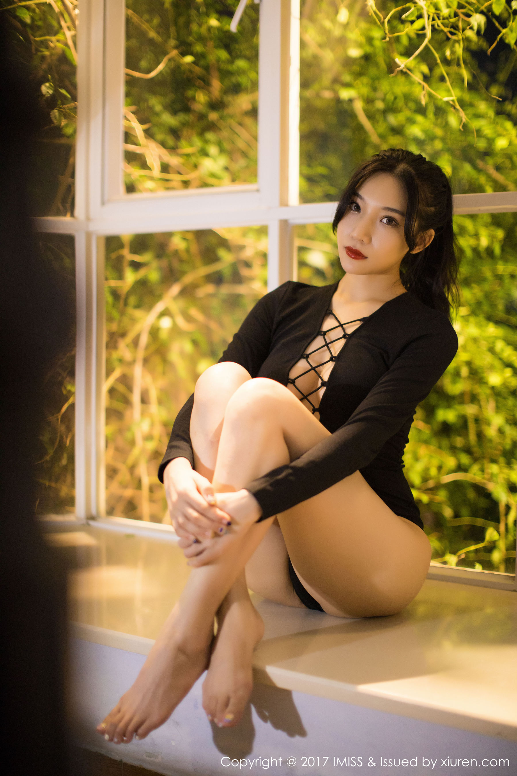 小狐狸Sica《黑色私房性感美腿》 [爱蜜社IMiss] VOL.194