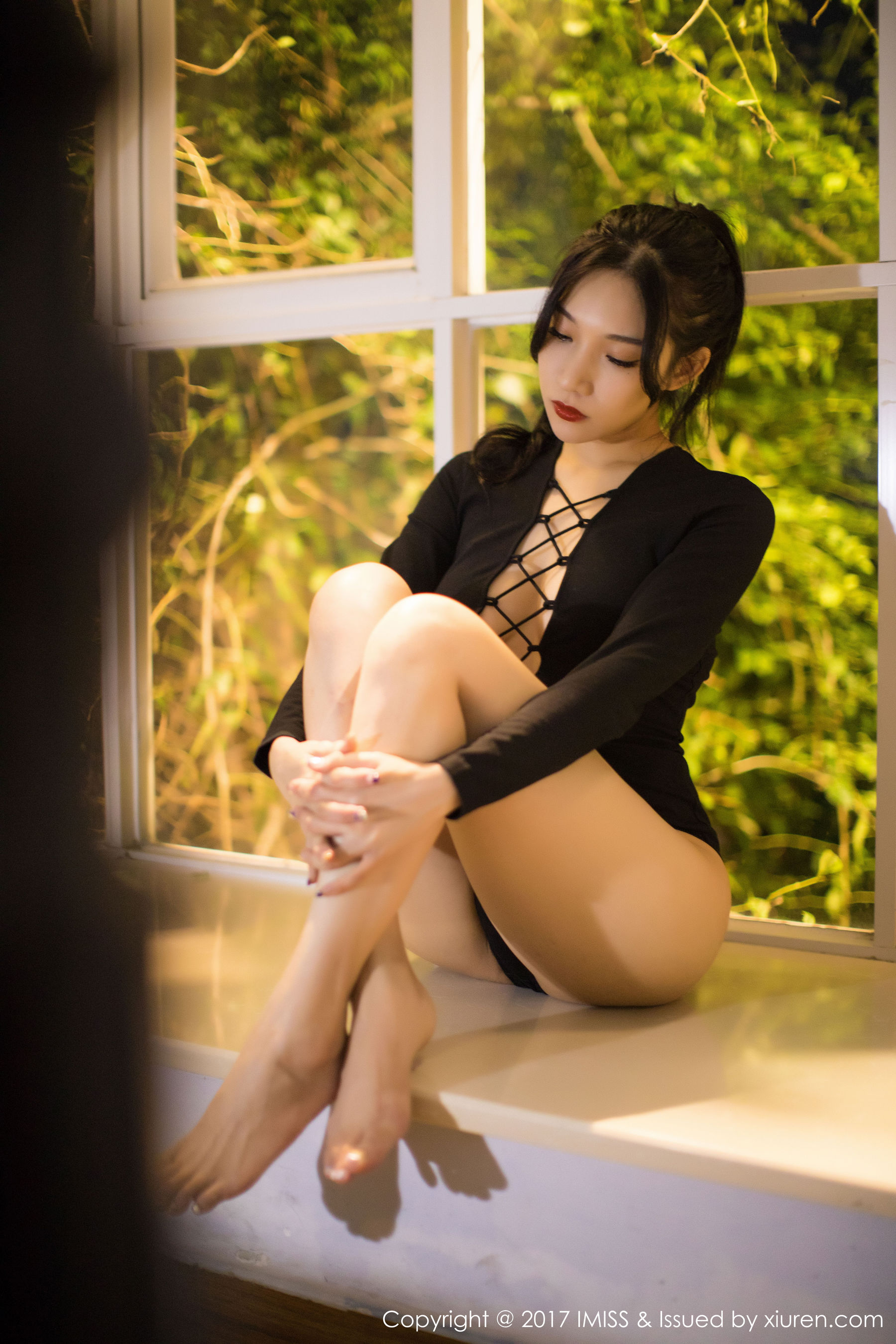 小狐狸Sica《黑色私房性感美腿》 [爱蜜社IMiss] VOL.194