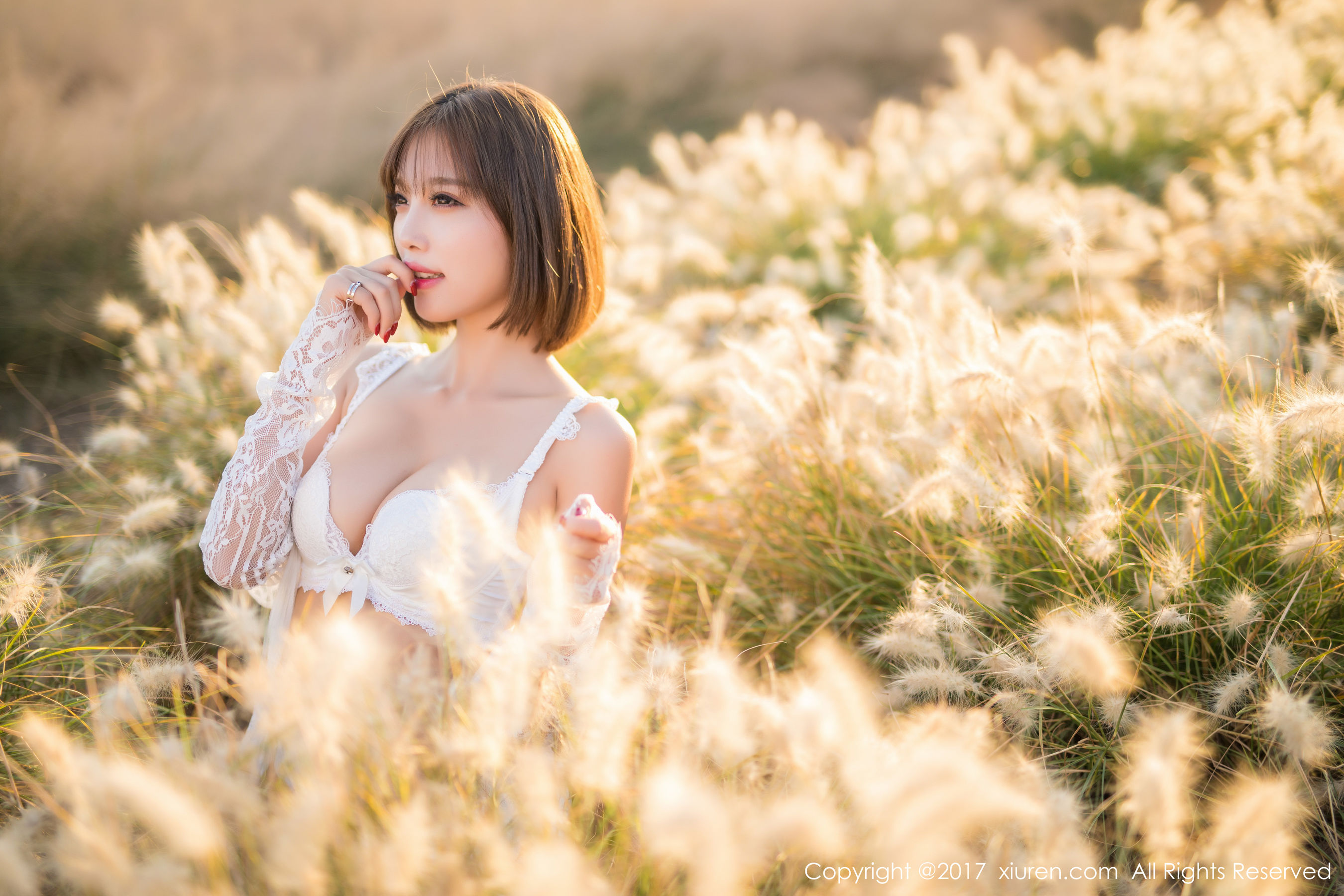 甜美女神@杨晨晨sugar《性感室外写真》 [秀人XiuRen] NO.847
