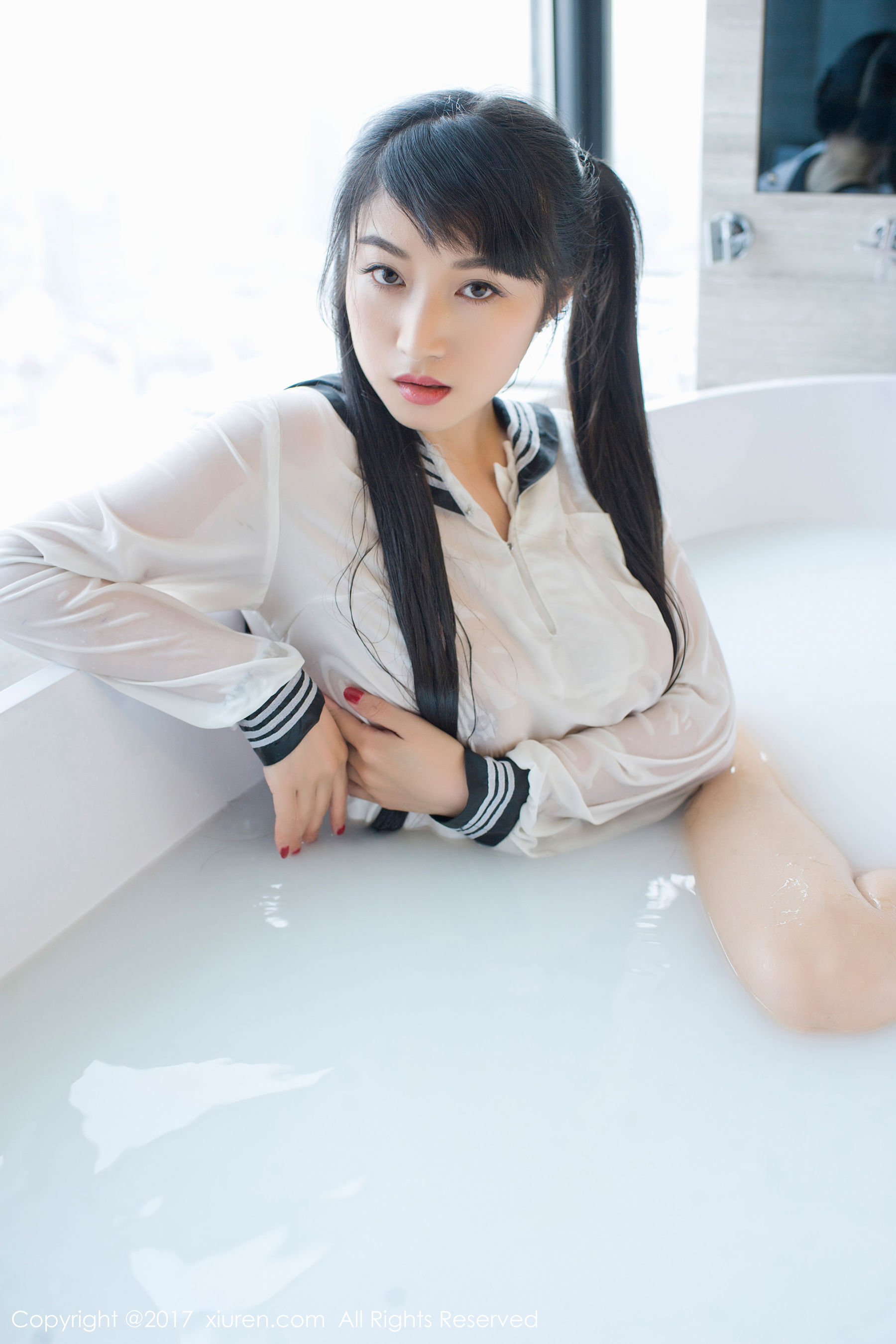 盼盼龙女sunny《牛奶浴学生装+透明学生装+黑色乳贴》 [秀人XiuRen] NO.853