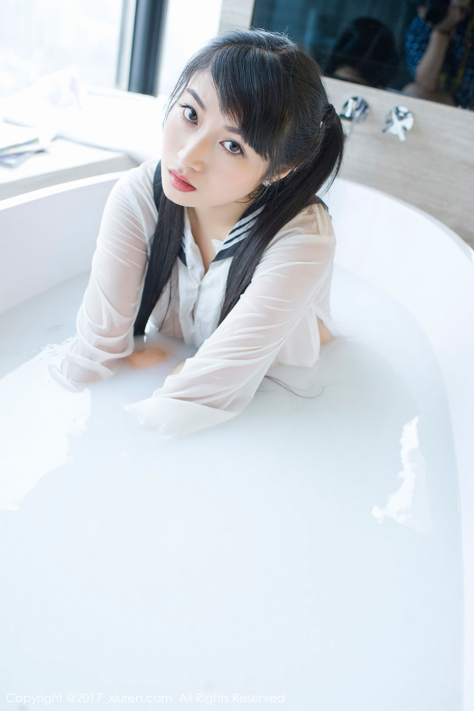 盼盼龙女sunny《牛奶浴学生装+透明学生装+黑色乳贴》 [秀人XiuRen] NO.853