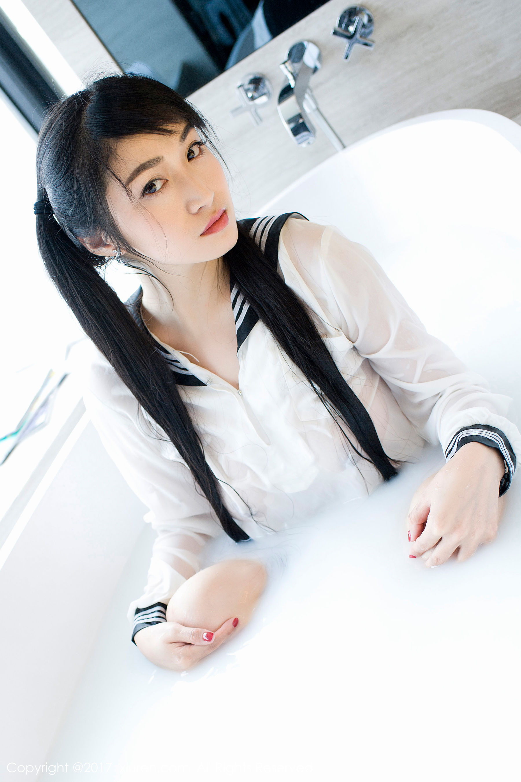 盼盼龙女sunny《牛奶浴学生装+透明学生装+黑色乳贴》 [秀人XiuRen] NO.853