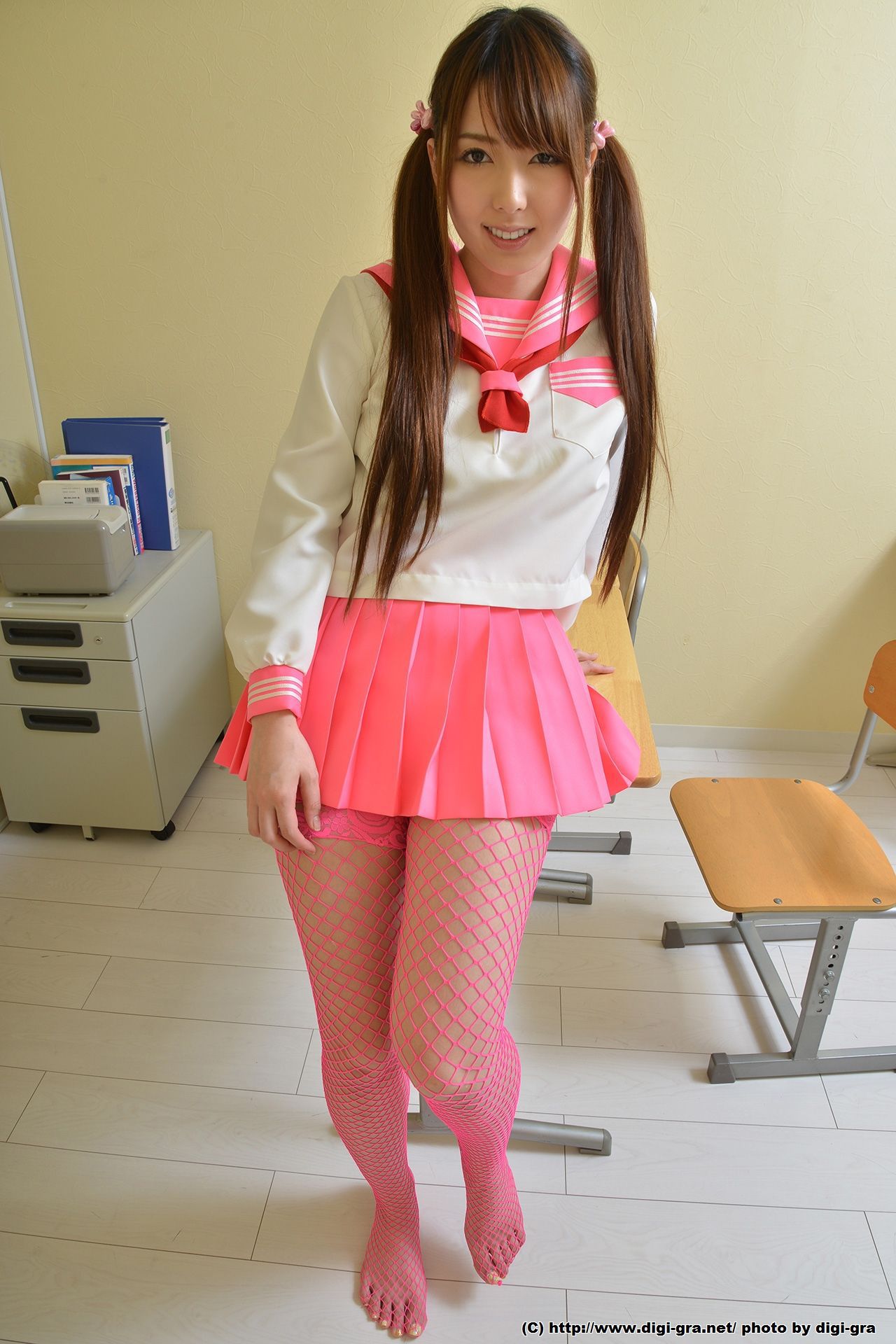 Yui Hatano 波多野結衣 红色丝袜学生制服 Set02 [Digi-Graデジグラ]