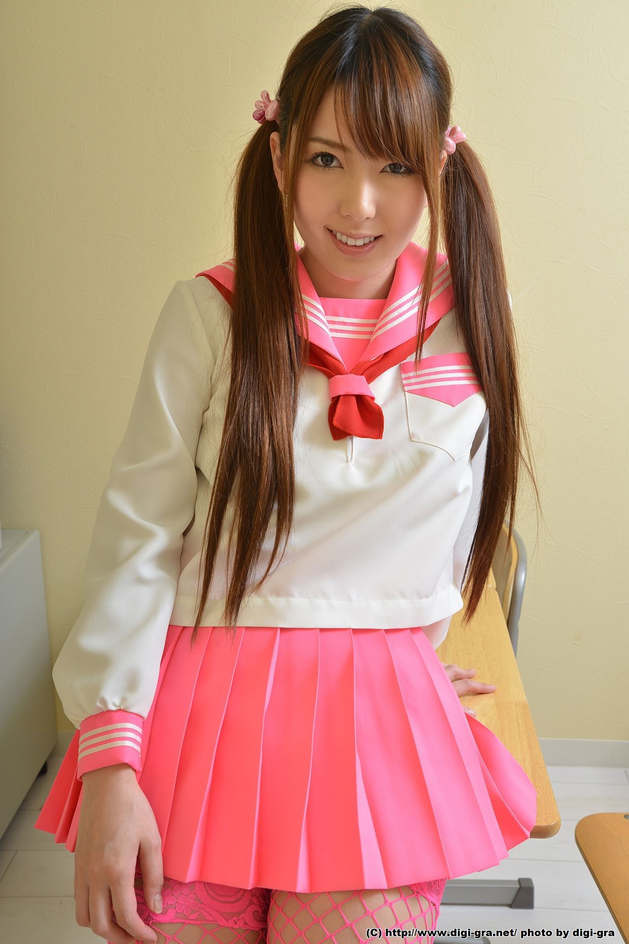 Yui Hatano 波多野結衣 红色丝袜学生制服 Set02 [Digi-Graデジグラ]