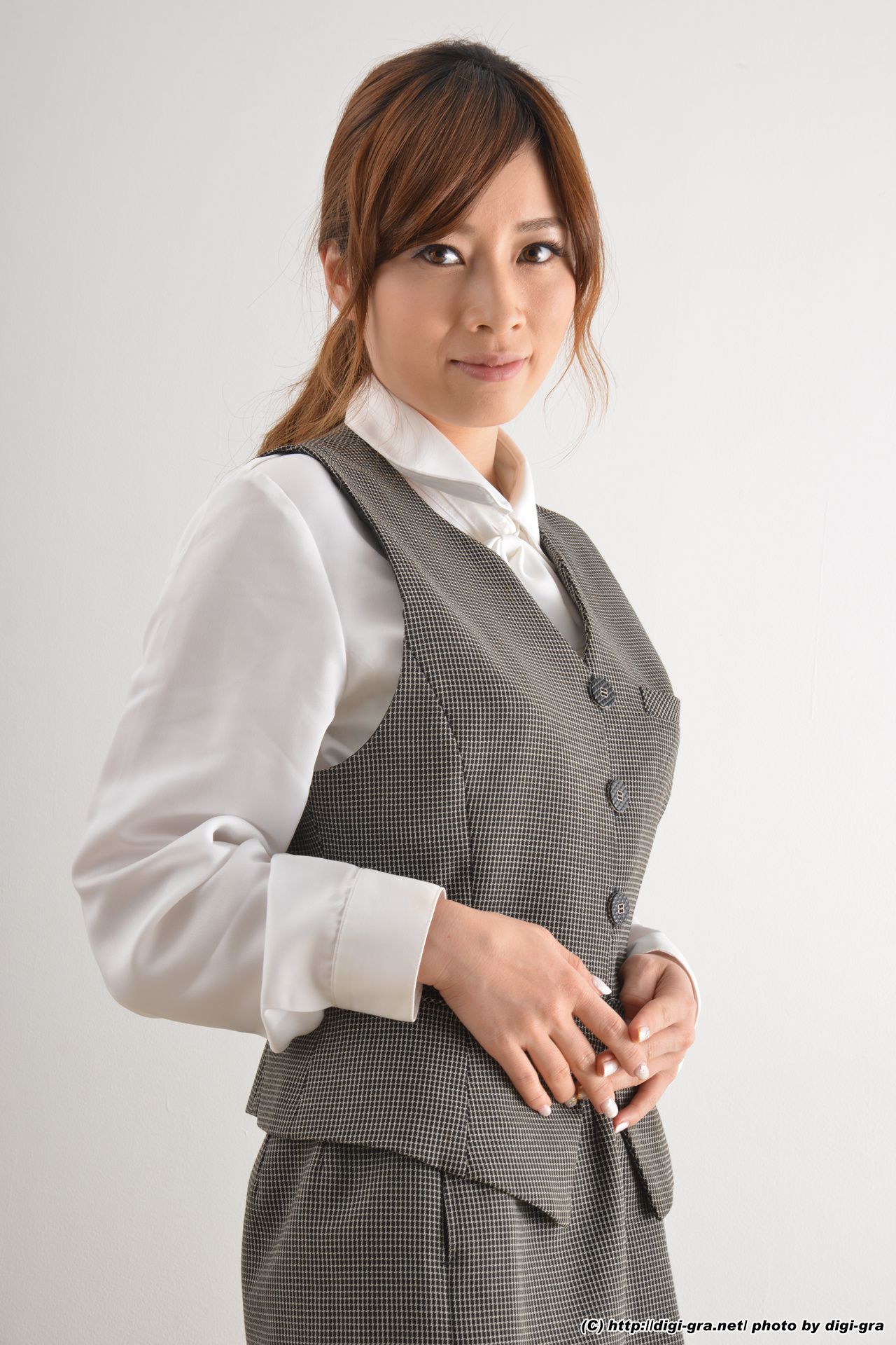奥田咲 肉丝OL制服 Set3 [Digi-Graデジグラ]