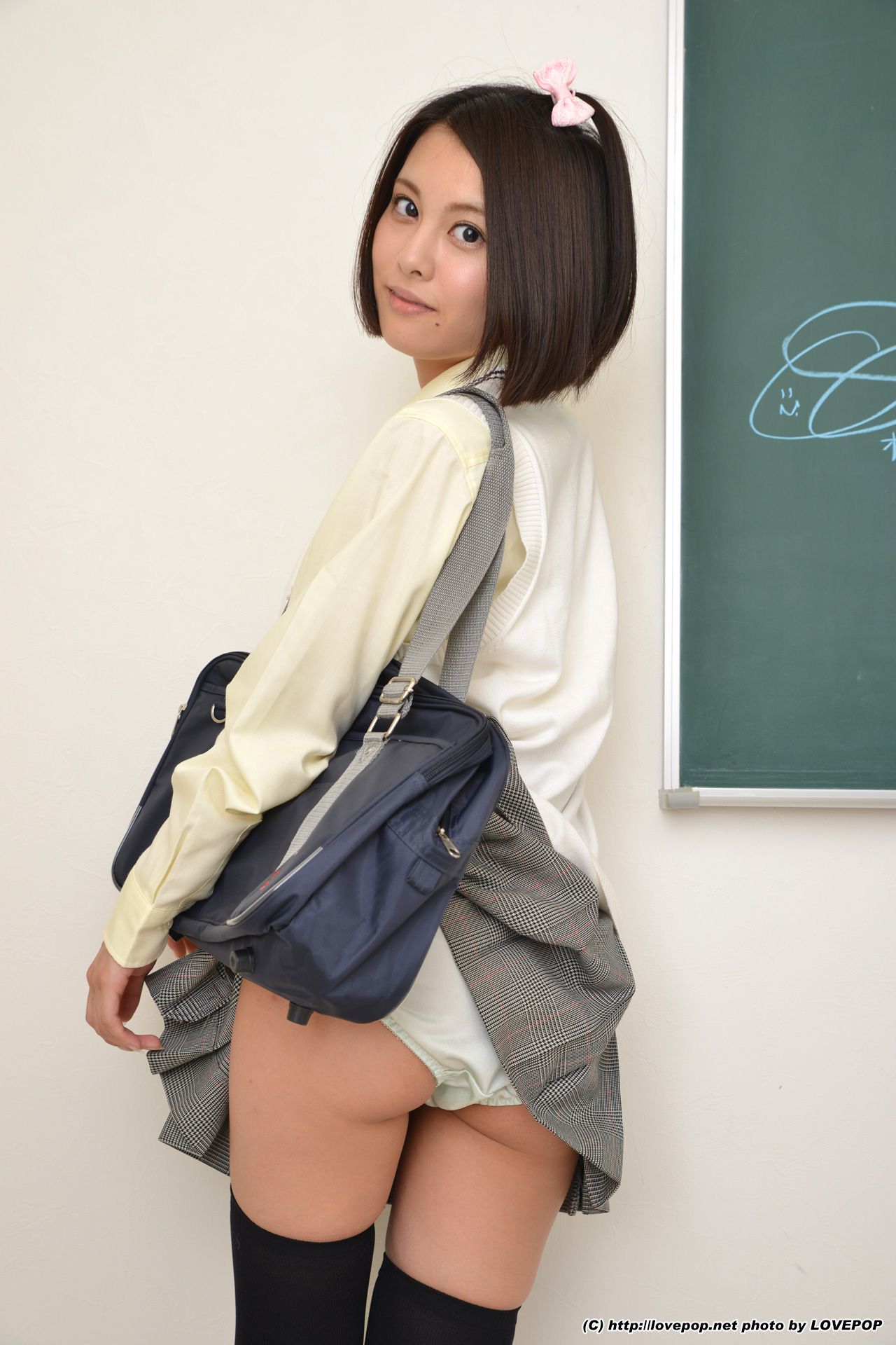 China Matsuoka 松岡ちな/松冈千菜 Set4 [LovePop]