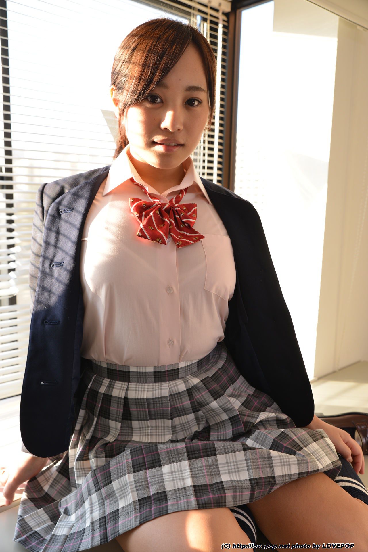 Emi Asano 浅野えみ 学生制服 Set4 [LovePop]