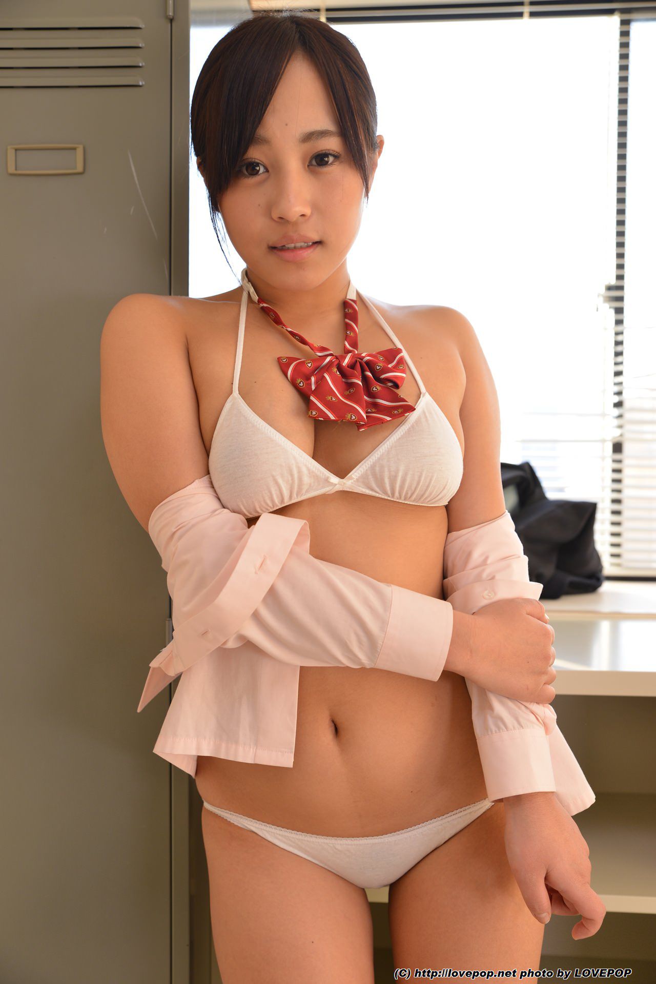 Emi Asano 浅野えみ 学生制服 Set4 [LovePop]
