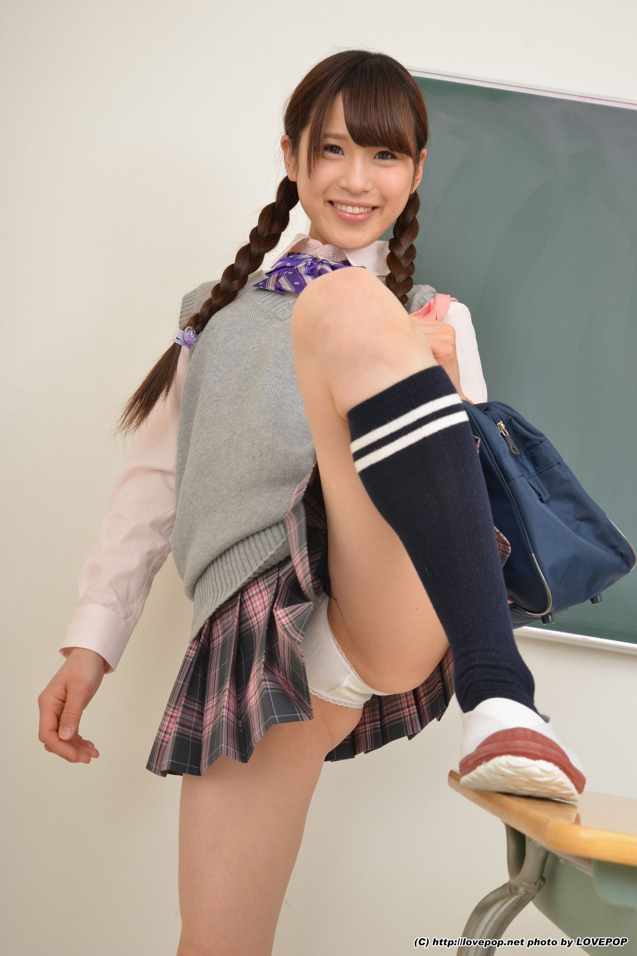 Chihiro Yuikawa 唯川千尋 校服 Set5 [LovePop]