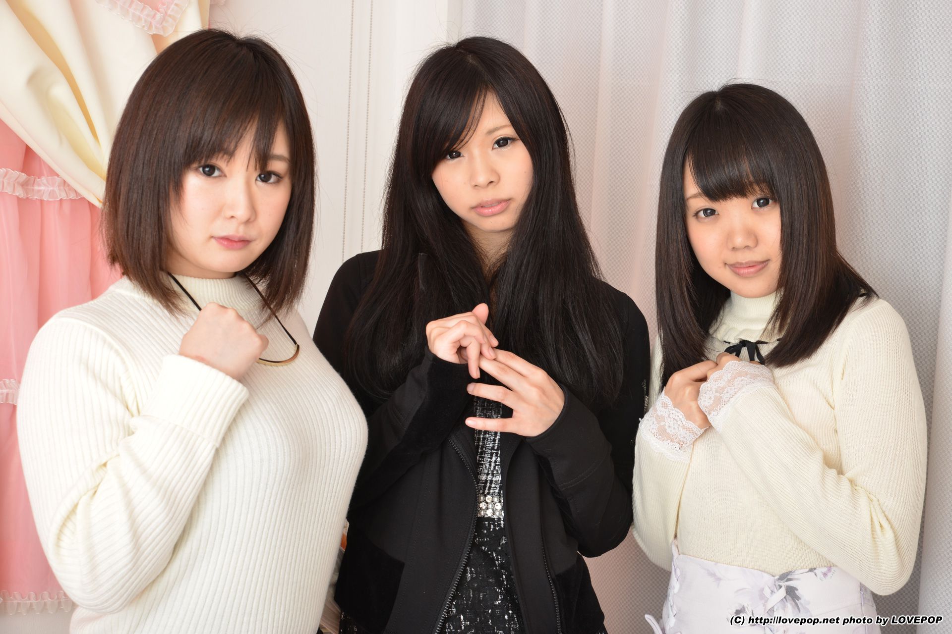 夏乃ひまわり&一乃瀬るりあ&瀬戸愛莉 tsu∞na∞gu Set03 [LovePop]