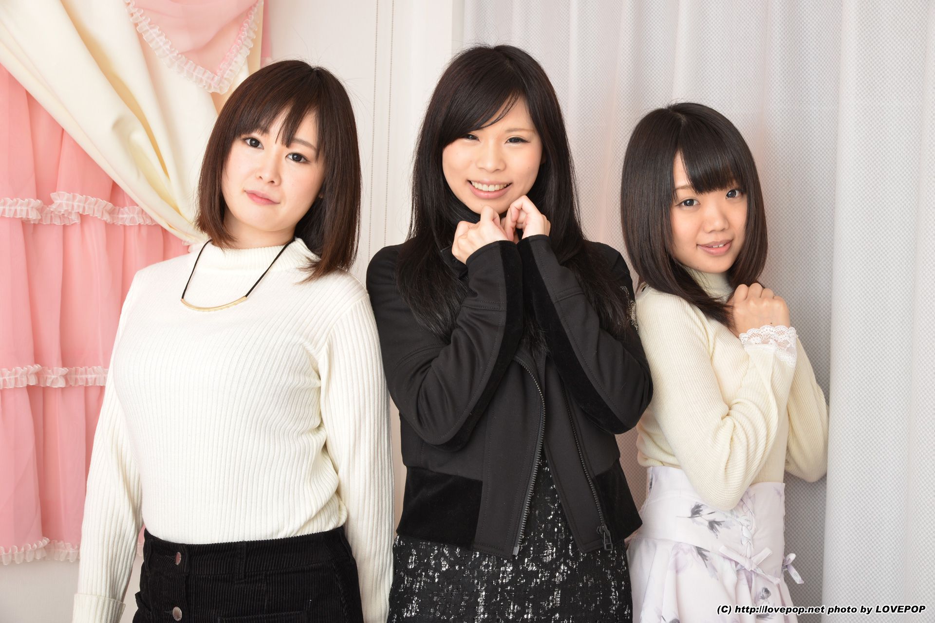 夏乃ひまわり&一乃瀬るりあ&瀬戸愛莉 tsu∞na∞gu Set03 [LovePop]