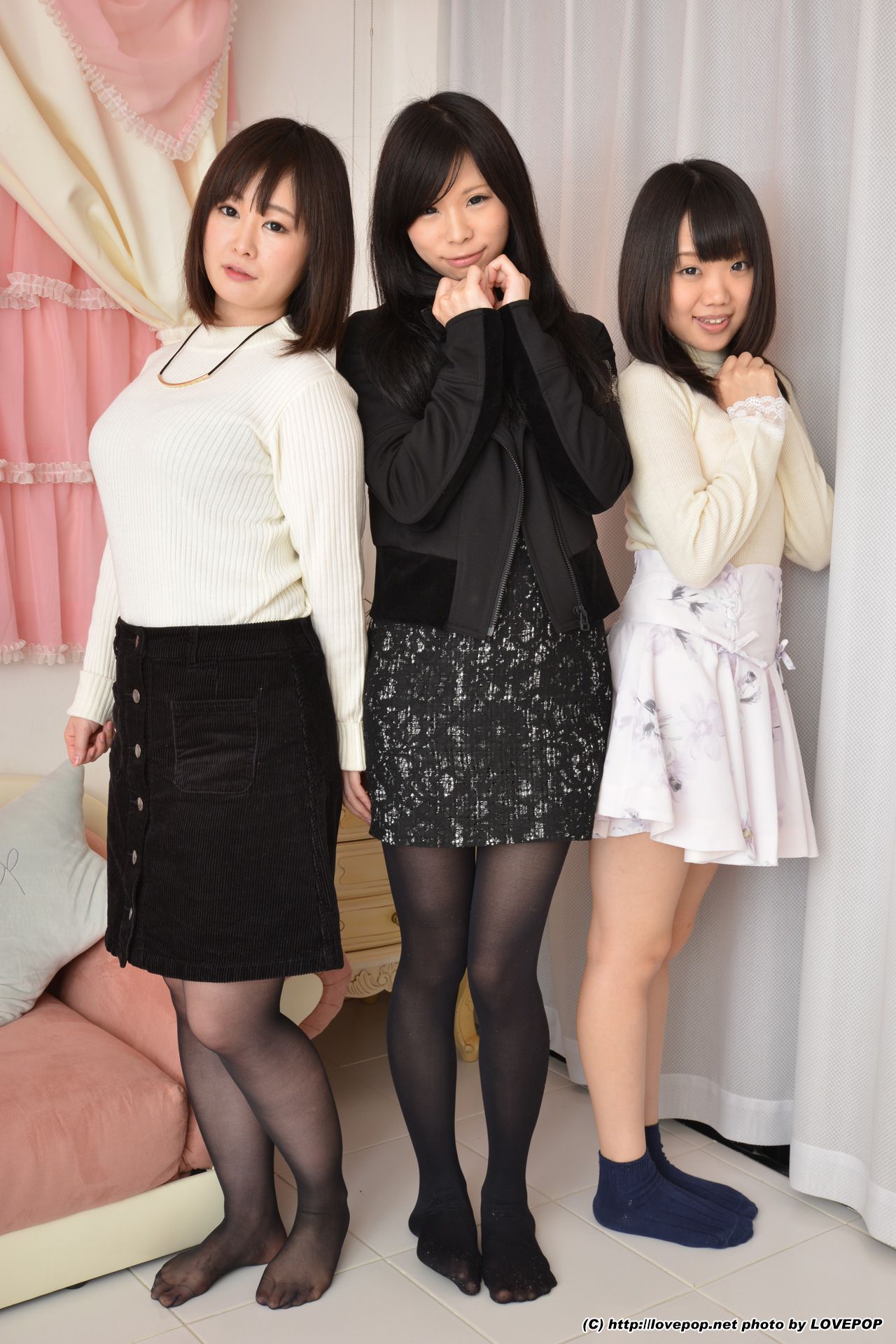 夏乃ひまわり&一乃瀬るりあ&瀬戸愛莉 tsu∞na∞gu Set03 [LovePop]