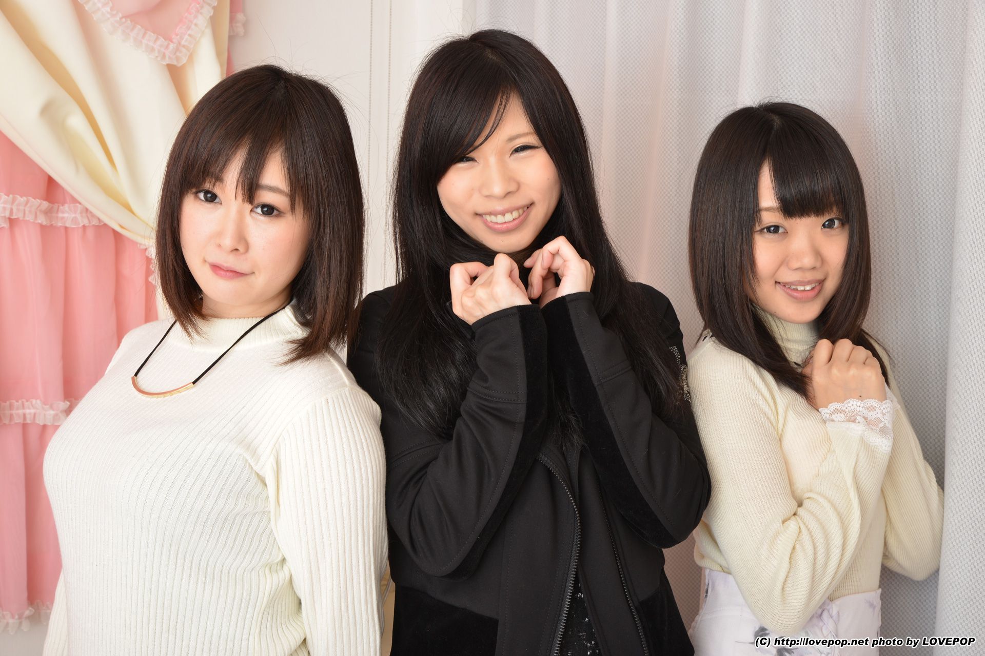 夏乃ひまわり&一乃瀬るりあ&瀬戸愛莉 tsu∞na∞gu Set03 [LovePop]
