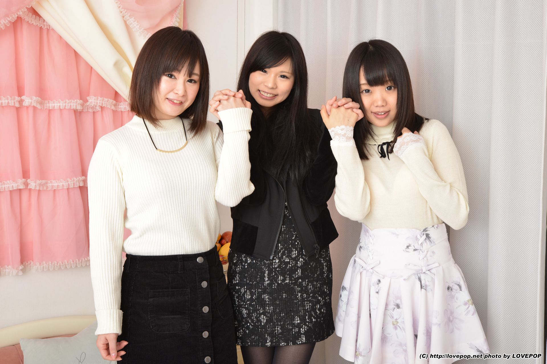 夏乃ひまわり&一乃瀬るりあ&瀬戸愛莉 tsu∞na∞gu Set03 [LovePop]
