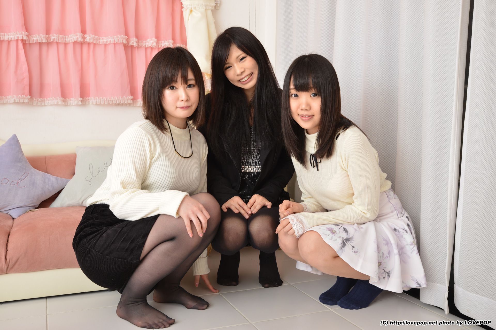夏乃ひまわり&一乃瀬るりあ&瀬戸愛莉 tsu∞na∞gu Set03 [LovePop]