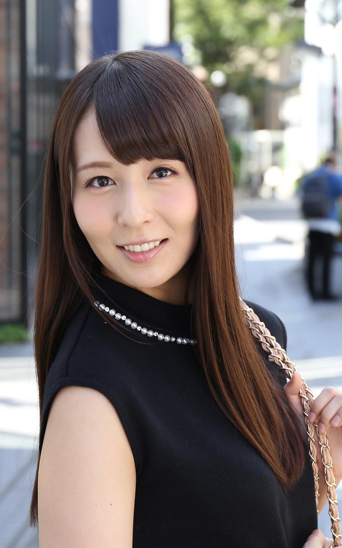 希崎ジェシ《彼女との赤裸々セックス ○○はオレのカノジョ》 [PhotoBook]
