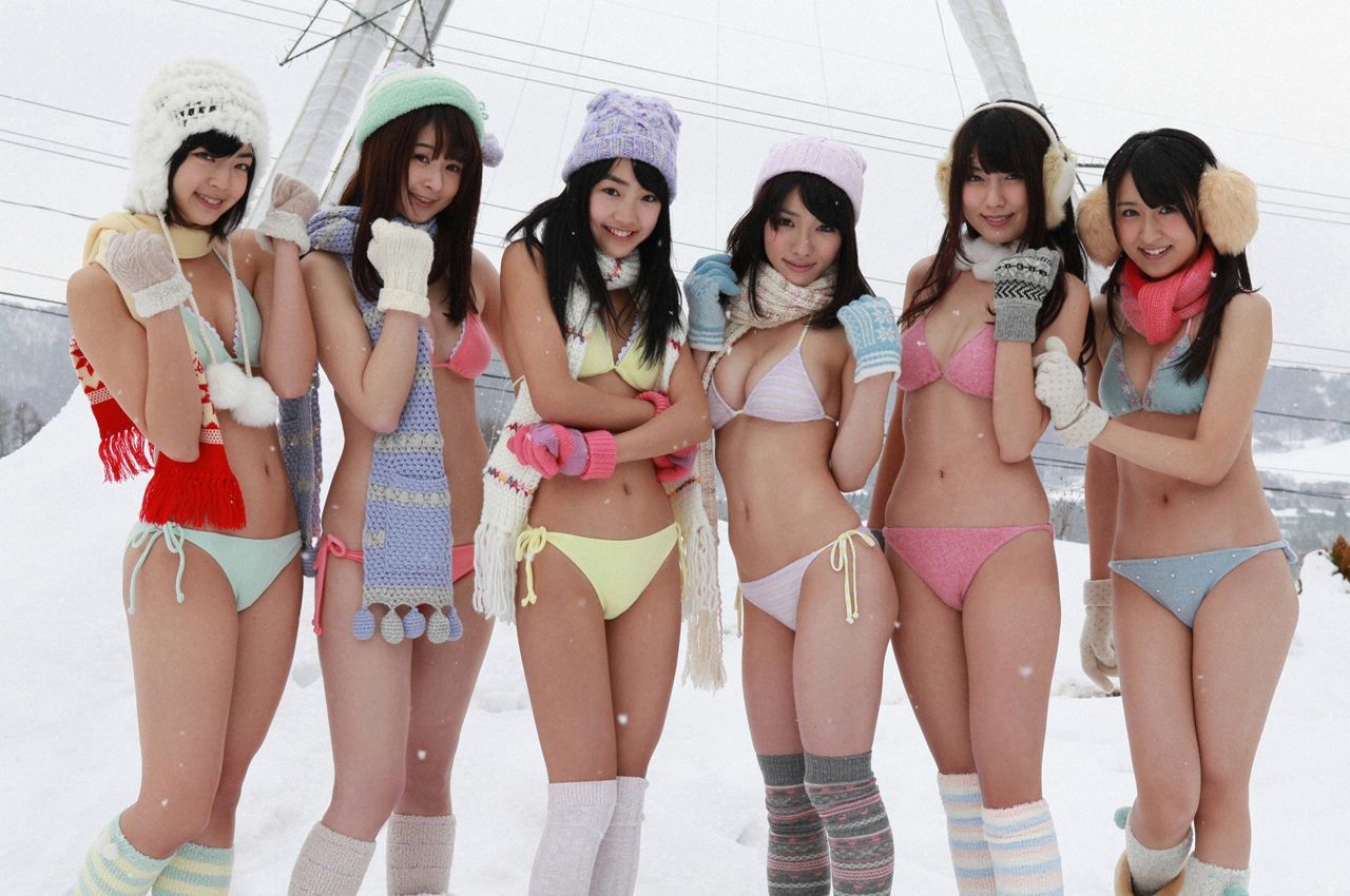 今野杏南&入矢麻衣&朝仓由舞&秋月三佳&椎名もも&他6人《at 雪山-雪合战》 [WPB-net]