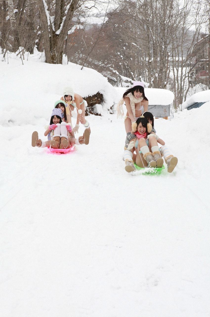 今野杏南&入矢麻衣&朝仓由舞&秋月三佳&椎名もも&他6人《at 雪山-雪合战》 [WPB-net]