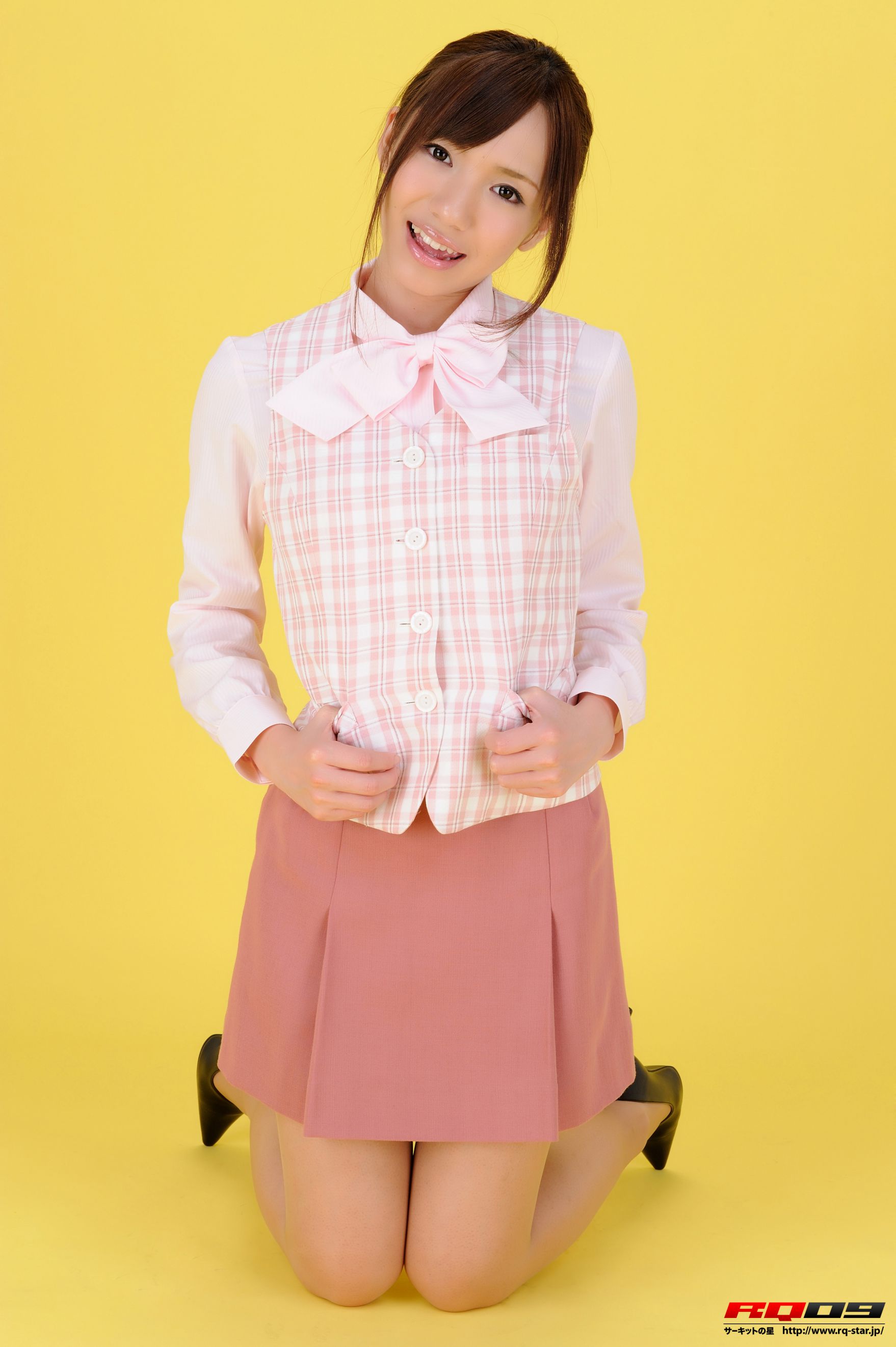 [RQ-STAR] NO.00220 中田あさみ Office Lady 职业装 写真集