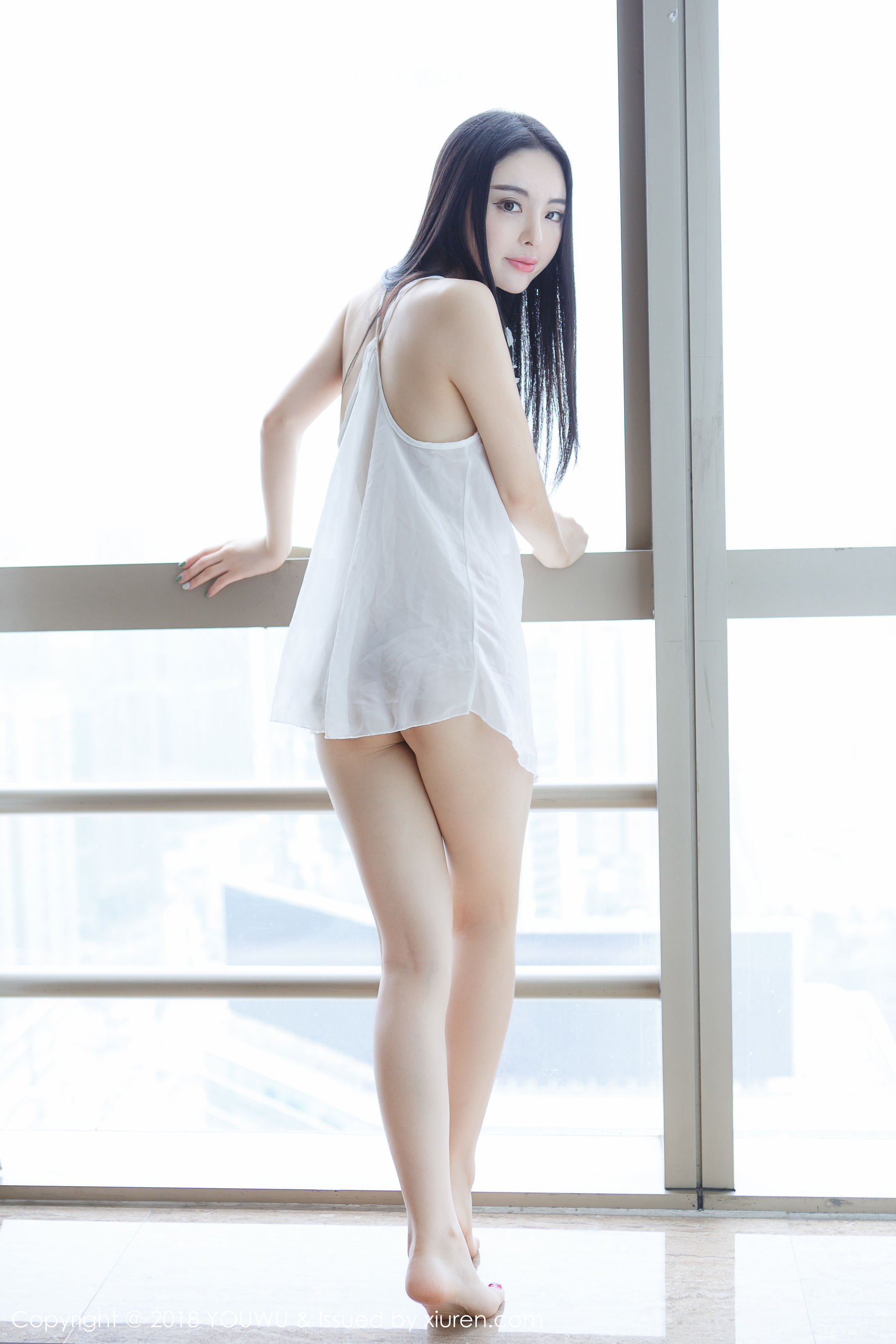 思言《肤白体柔貌美的软妹子》 [尤物馆YOUWU] VOL.080