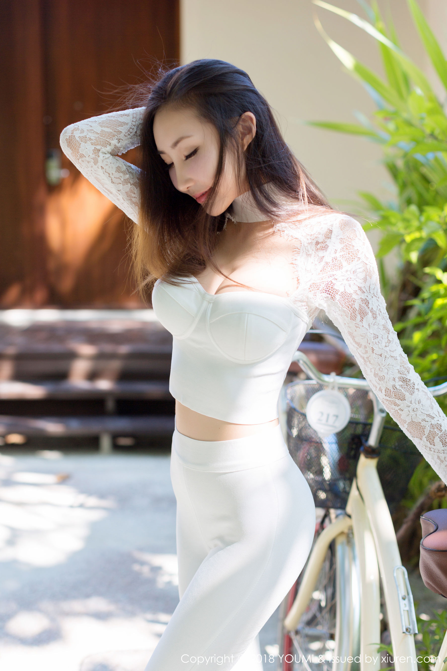 Yumi-尤美《怯雨羞云情意，举措多娇媚》 [尤蜜荟YouMi] Vol.108