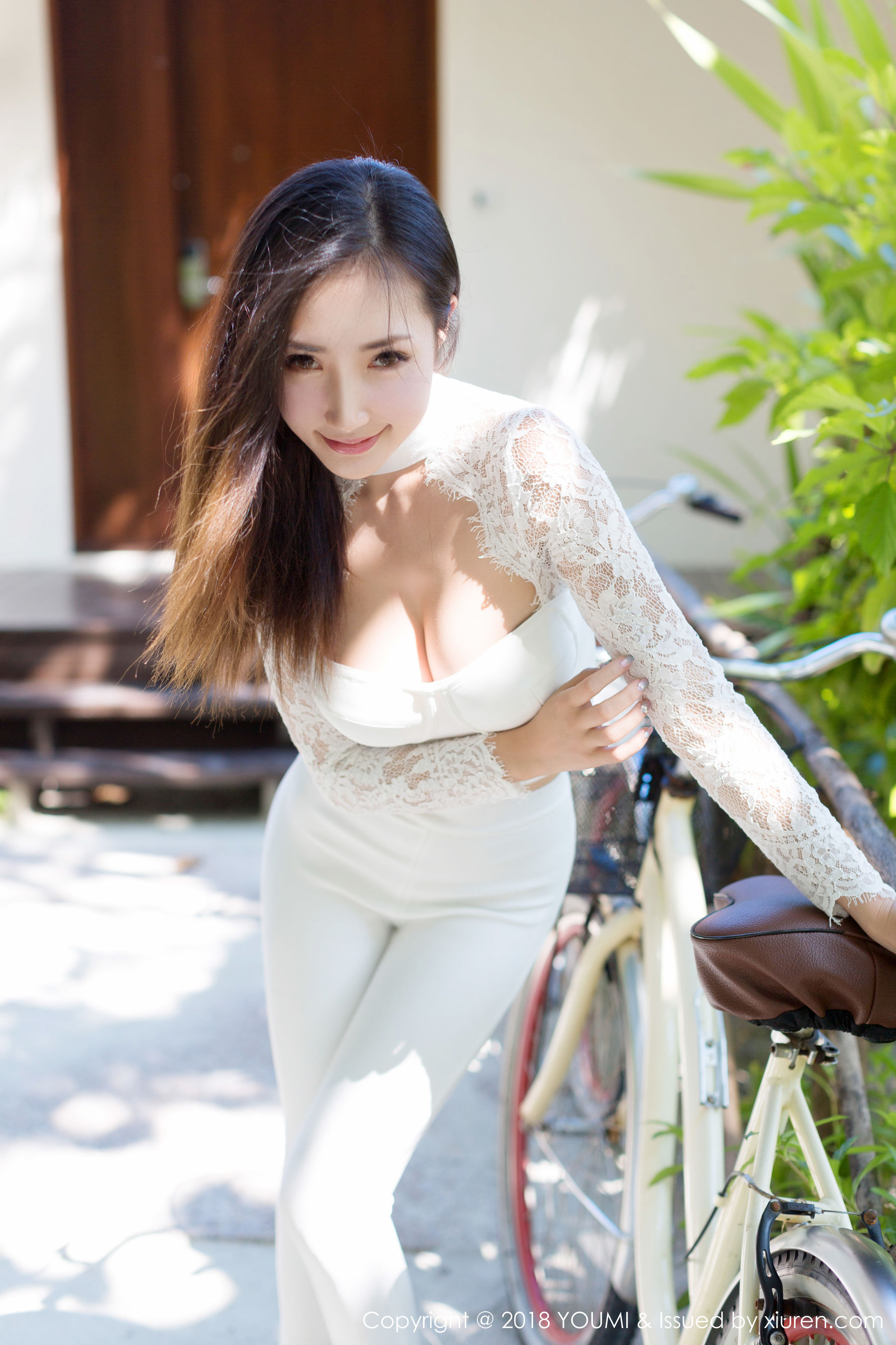 Yumi-尤美《怯雨羞云情意，举措多娇媚》 [尤蜜荟YouMi] Vol.108