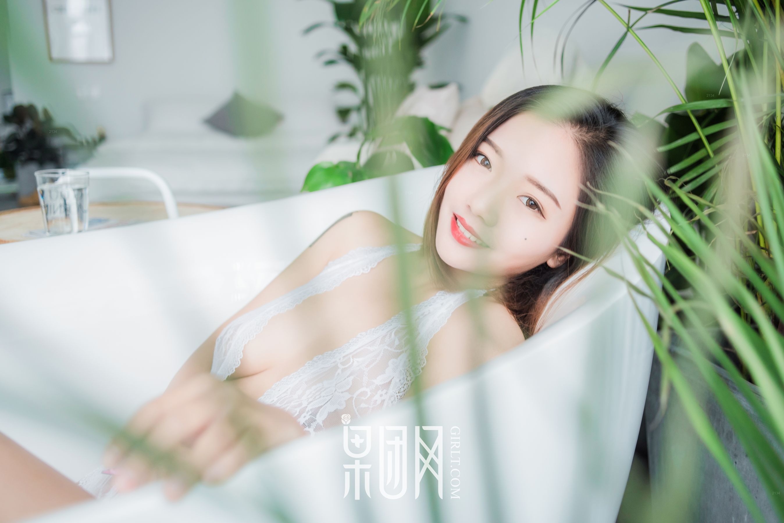 《骄傲的芭比女神坠落凡间！》 [果团Girlt] No.120
