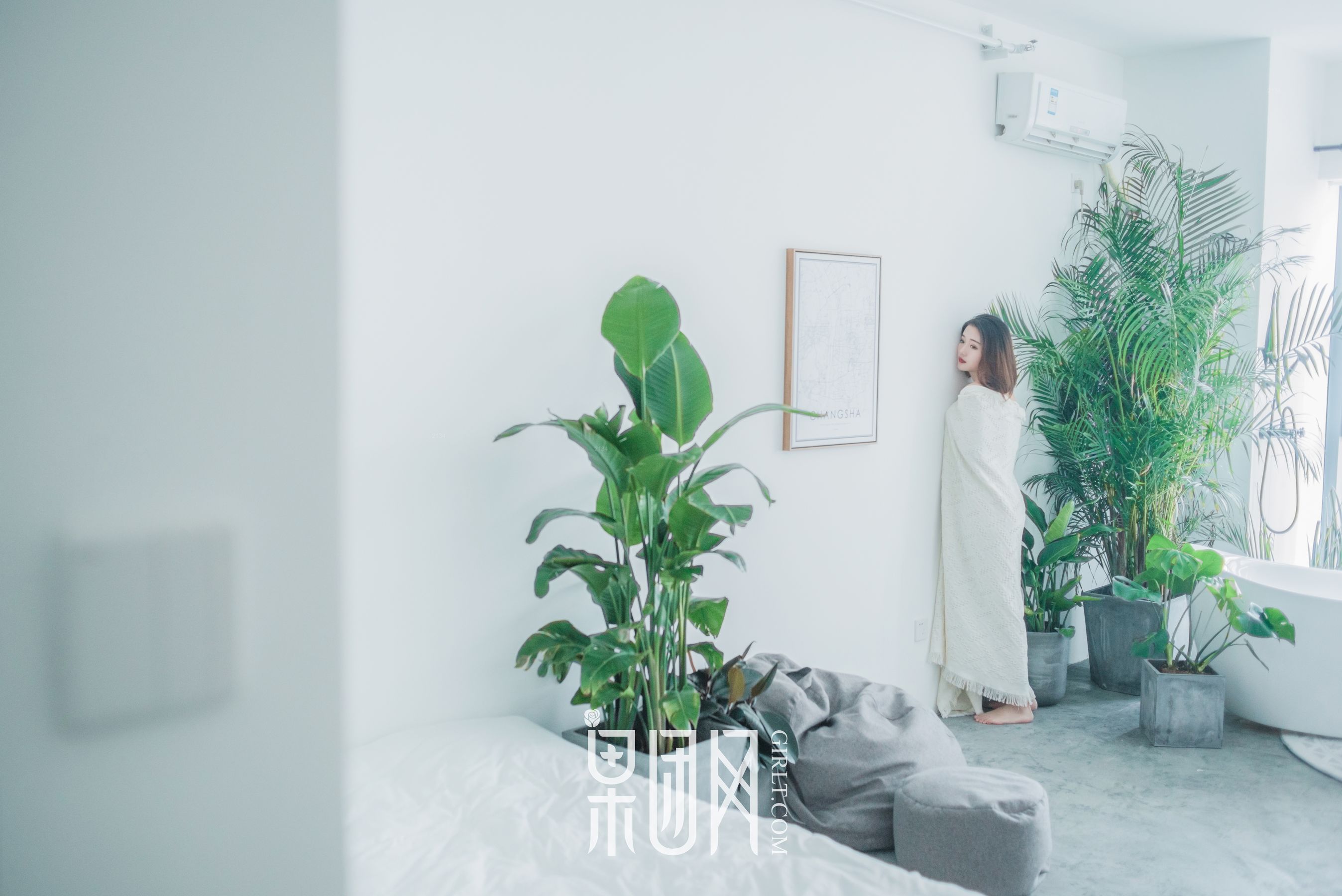 《骄傲的芭比女神坠落凡间！》 [果团Girlt] No.120