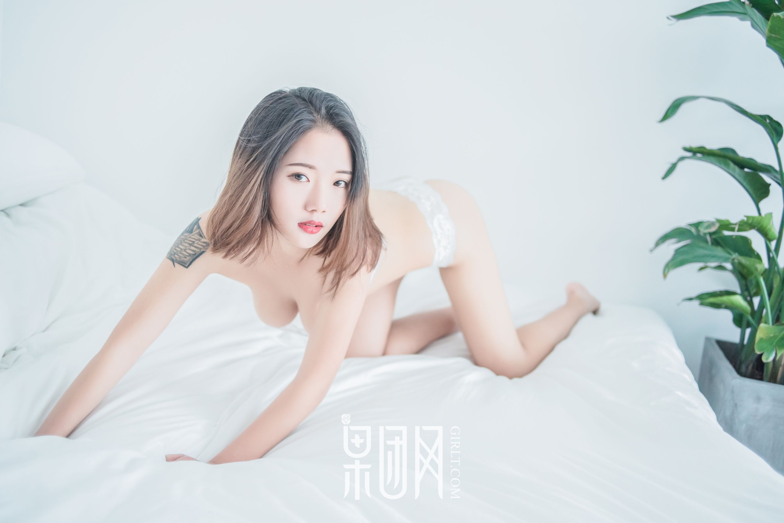 《骄傲的芭比女神坠落凡间！》 [果团Girlt] No.120