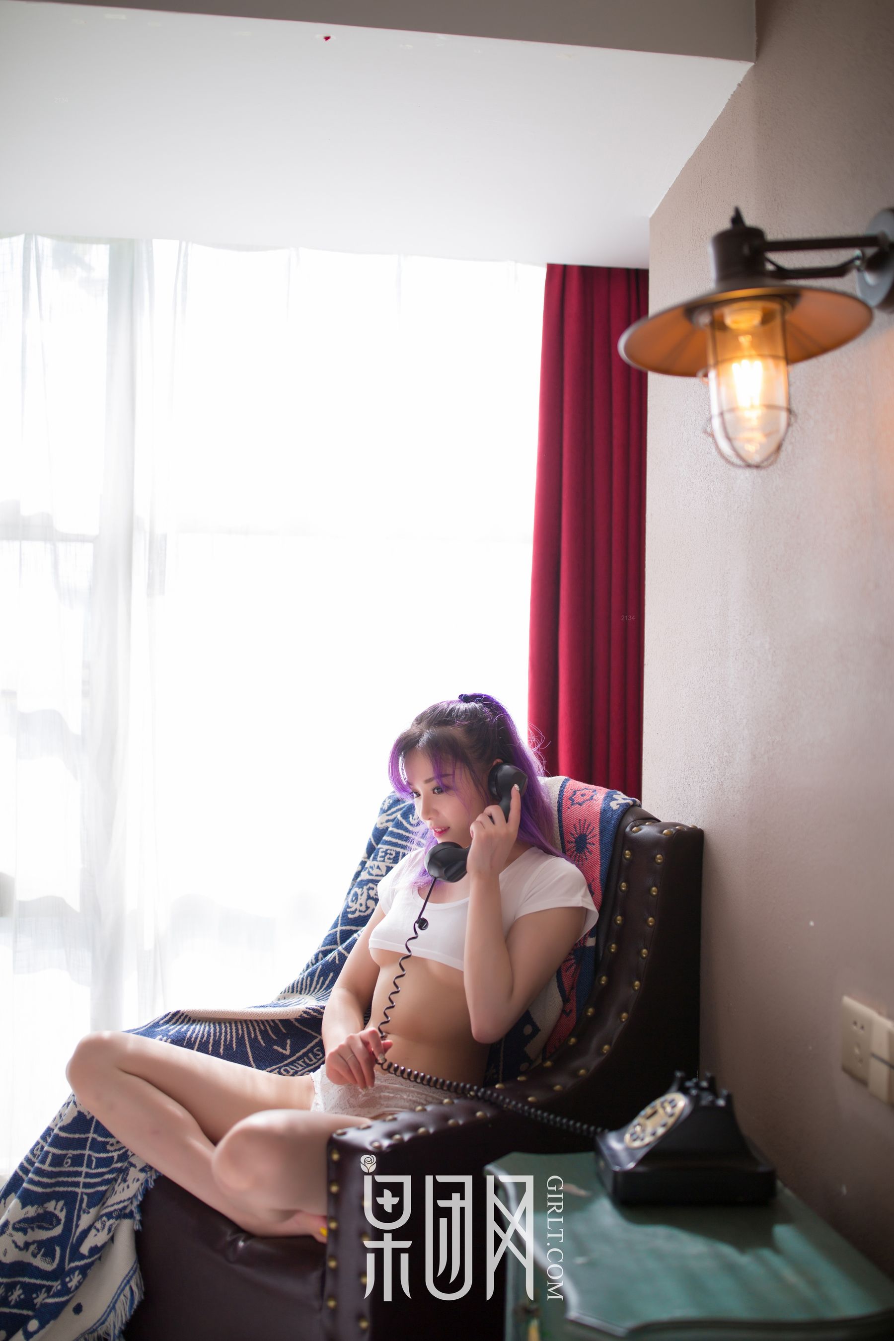《紫发豪乳妹蜜桃臀高翘解锁新姿势！》 [果团Girlt]熊川纪信 No.003
