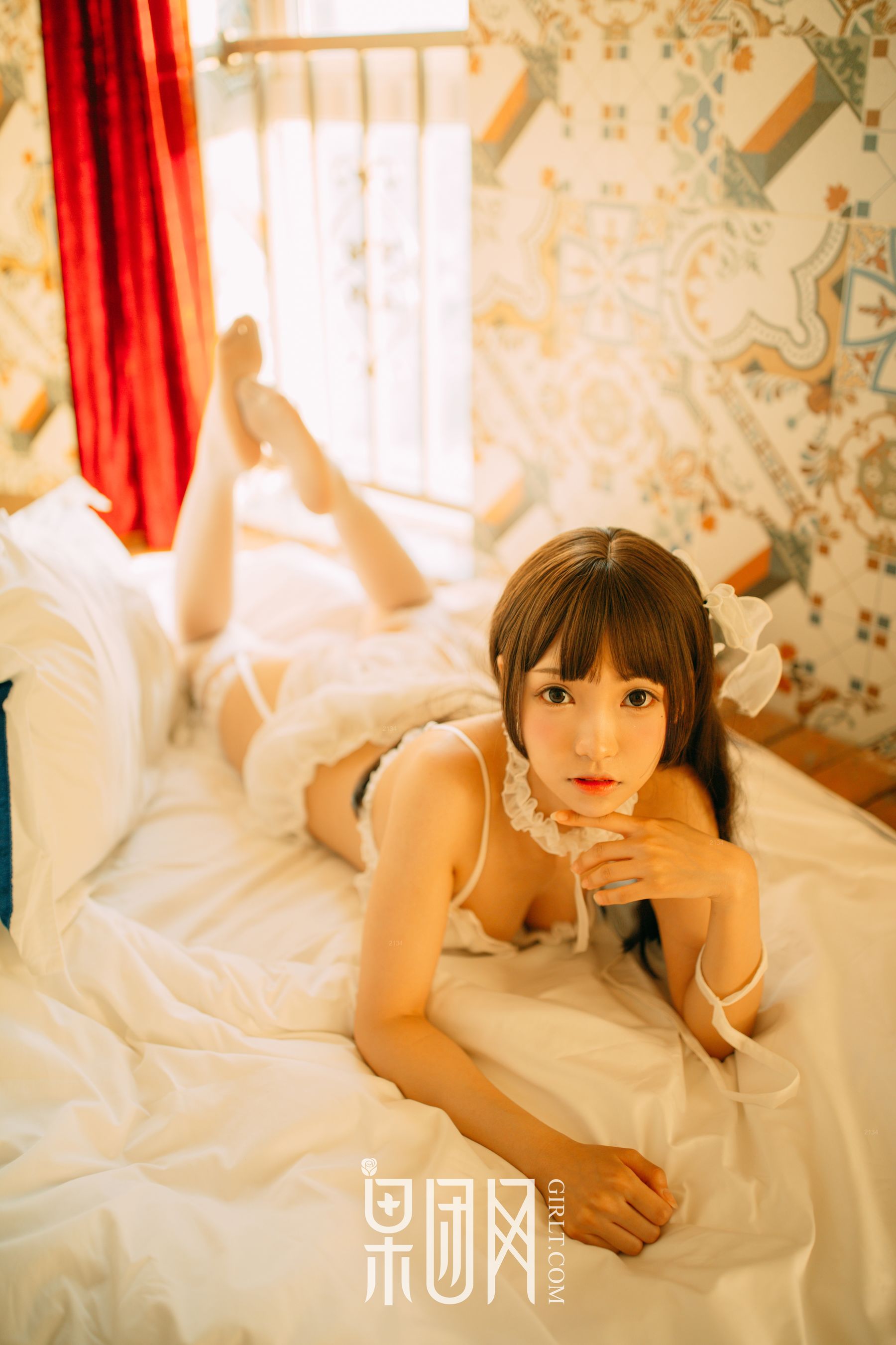 《白丝男人斩！巨乳萝莉真空上阵化身调皮小女仆》 [果团Girlt]熊川纪信 No.005