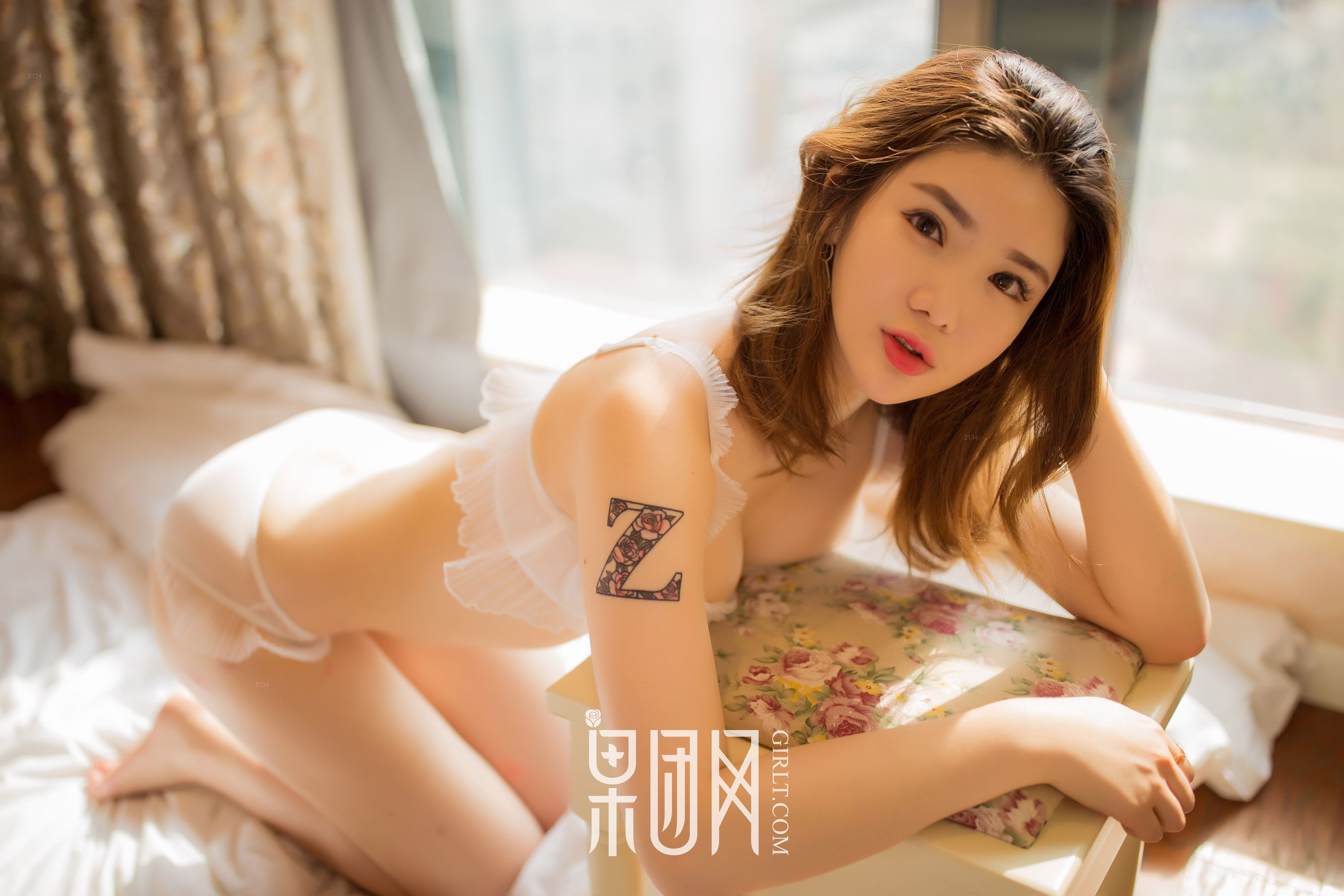 《怀春少女！毛毛内衣，酥胸翘臀鲜嫩欲滴！》 [果团Girlt]熊川纪信 No.006