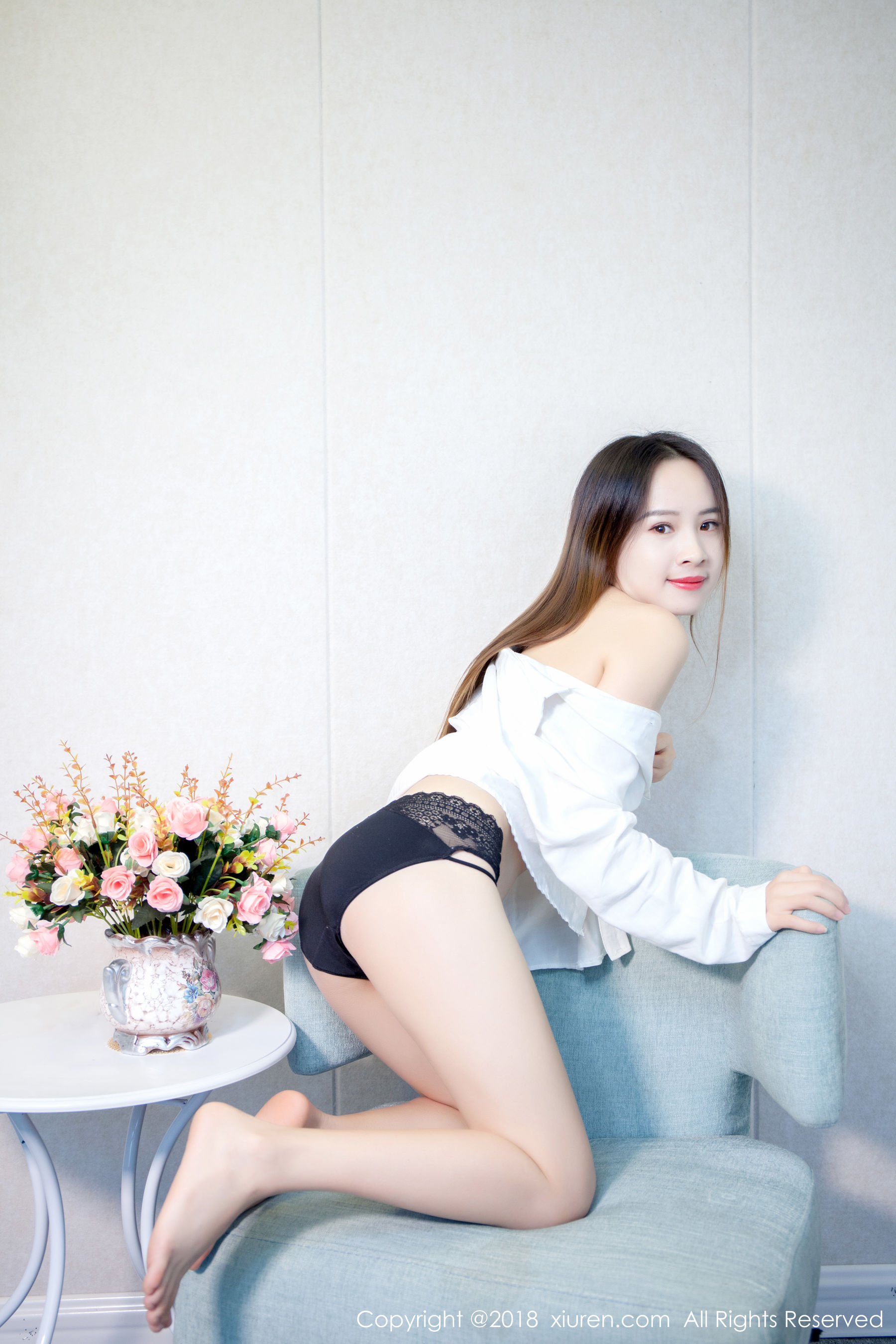 涵涵猫《甜美清纯型萝莉》 [秀人XiuRen] No.909
