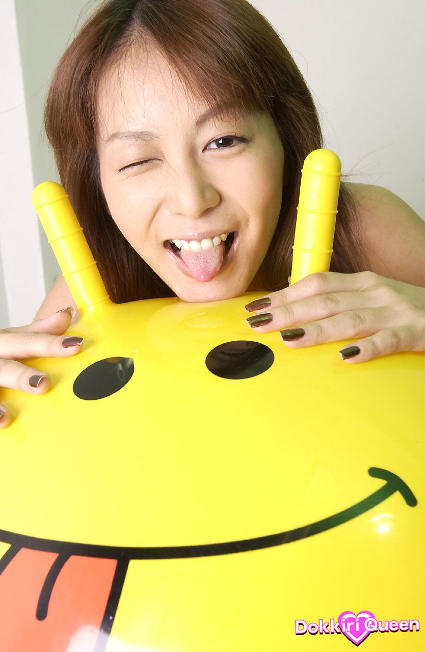 [X-City] Dokkiri Queen No.011 穂花/下村愛 Honoka プロフィール