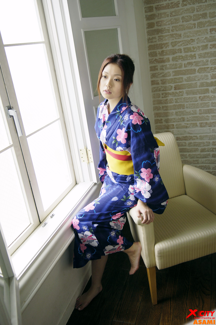 [X-City] WEB No.018 亜紗美《終わらない午後》