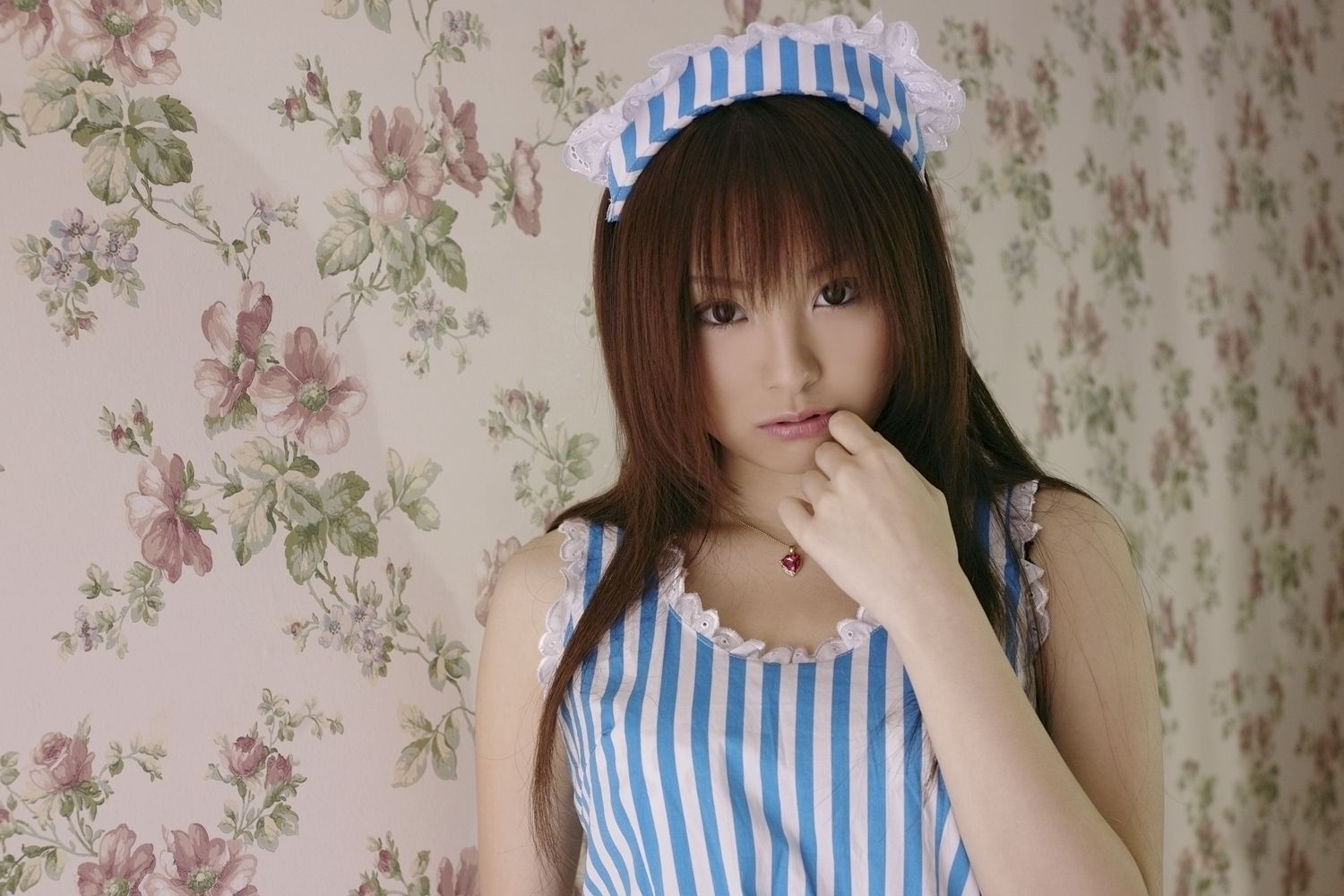[X-City] WEB No.080 綾波優《Tiny Bubbles》