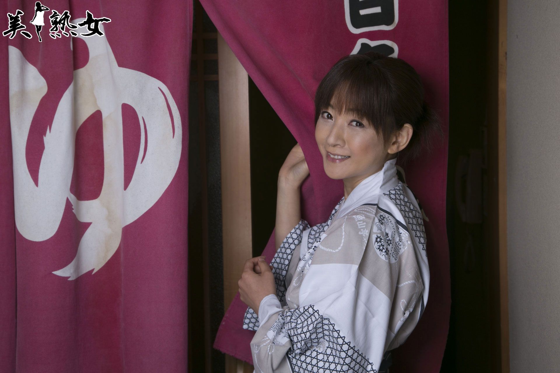 [X-City] 美熟女[JUKUJO] Ai Komori 小森愛