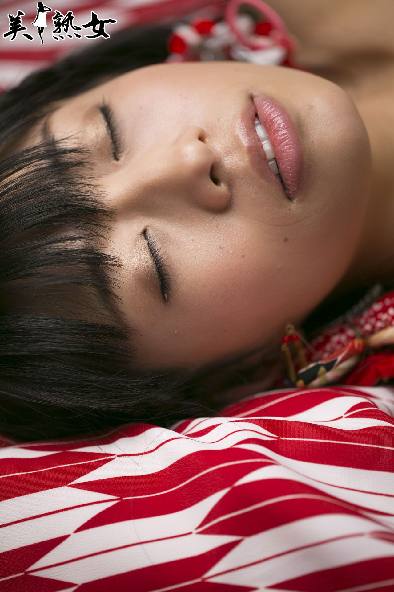 [X-City] [JUKUJO]人気熟女 jkj028 範田紗々/春山ちえり