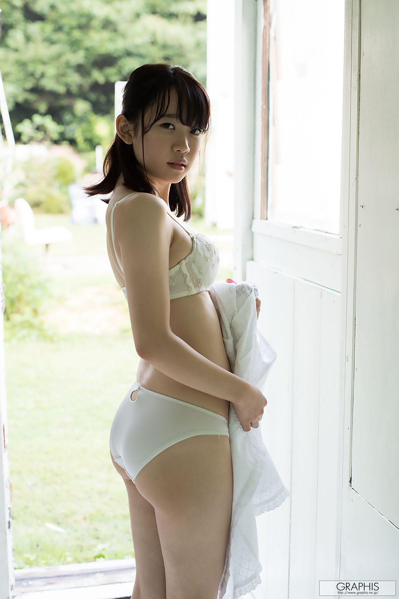 Yura Kano 架乃ゆら [Graphis] First Gravure 初脫ぎ娘