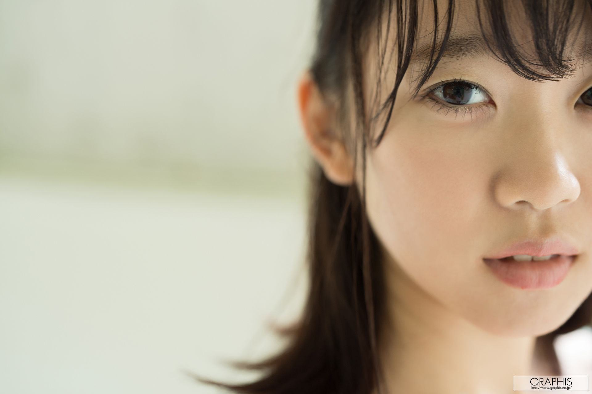 Yura Kano 架乃ゆら [Graphis] First Gravure 初脫ぎ娘