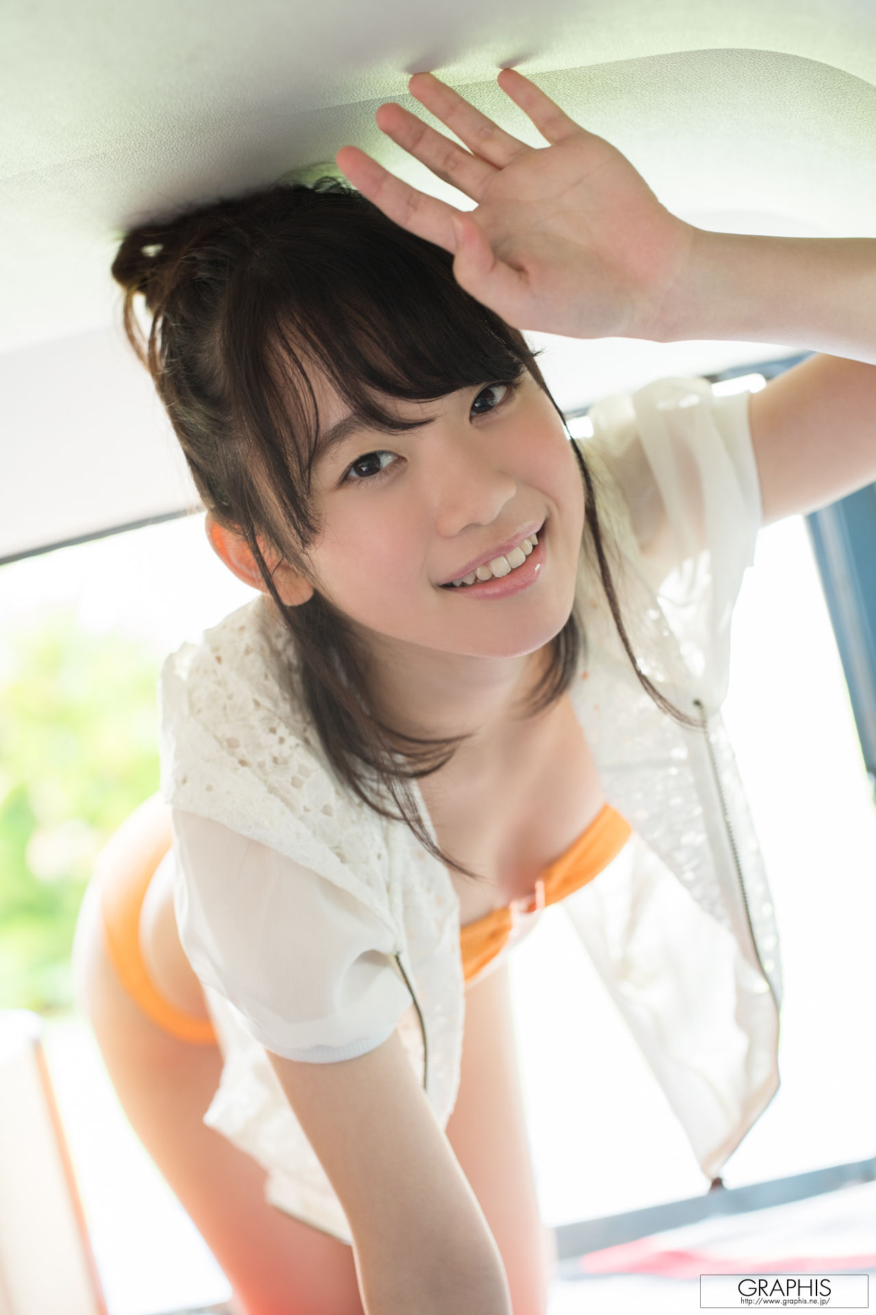 Yura Kano 架乃ゆら [Graphis] First Gravure 初脫ぎ娘