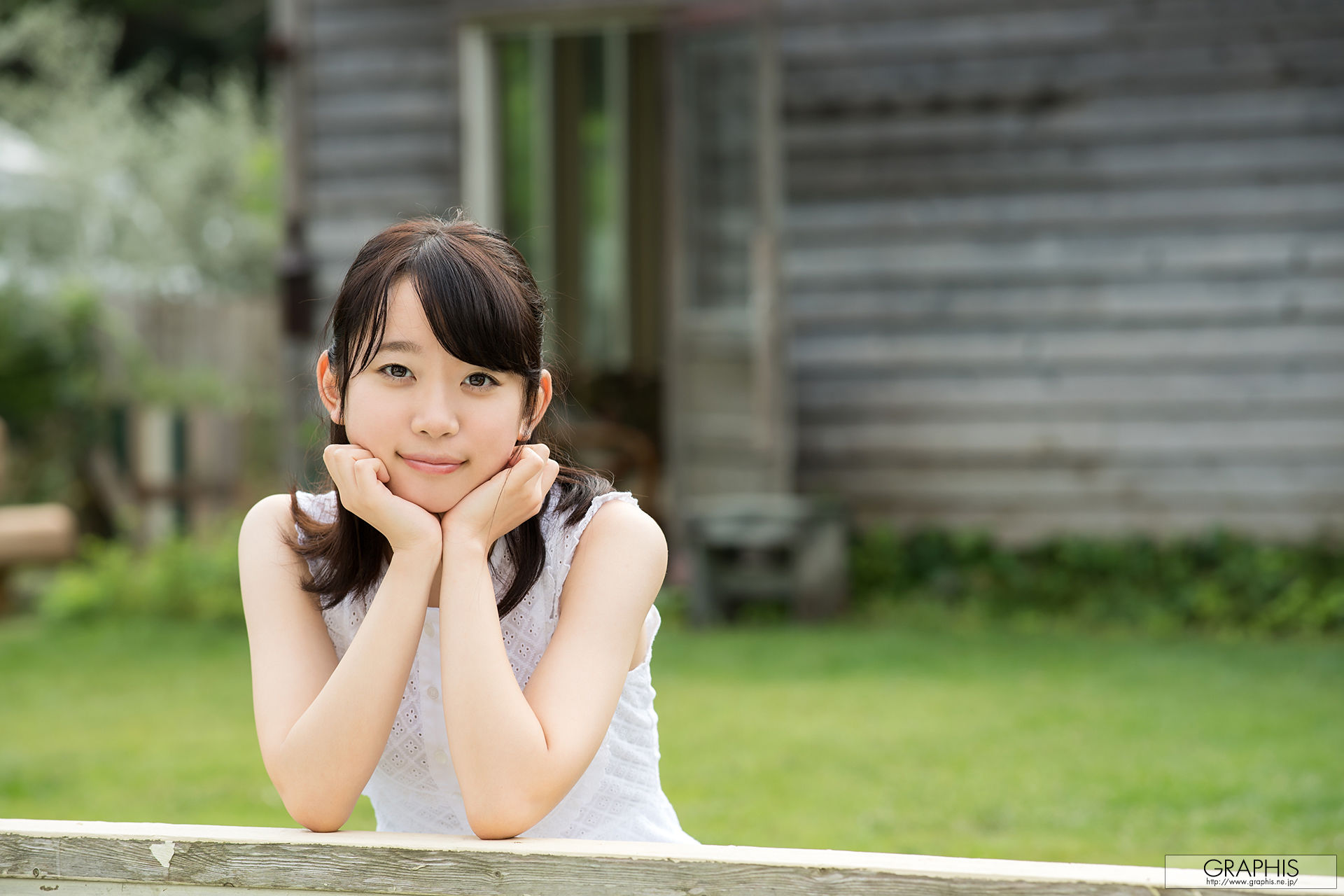 Yura Kano 架乃ゆら [Graphis] First Gravure 初脫ぎ娘
