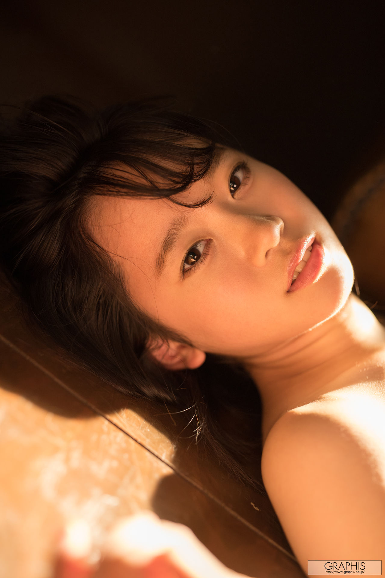 Yura Kano 架乃ゆら [Graphis] First Gravure 初脫ぎ娘