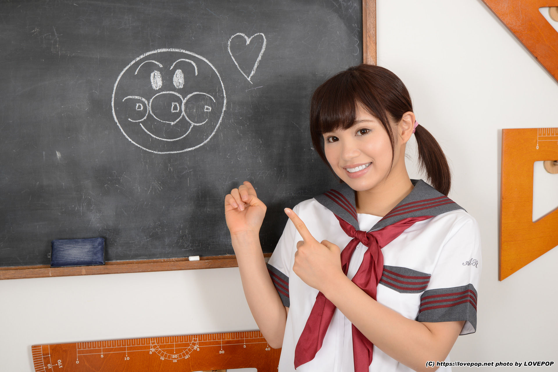 [LovePop] Kanon Akiyoshi 秋吉花音 Set04