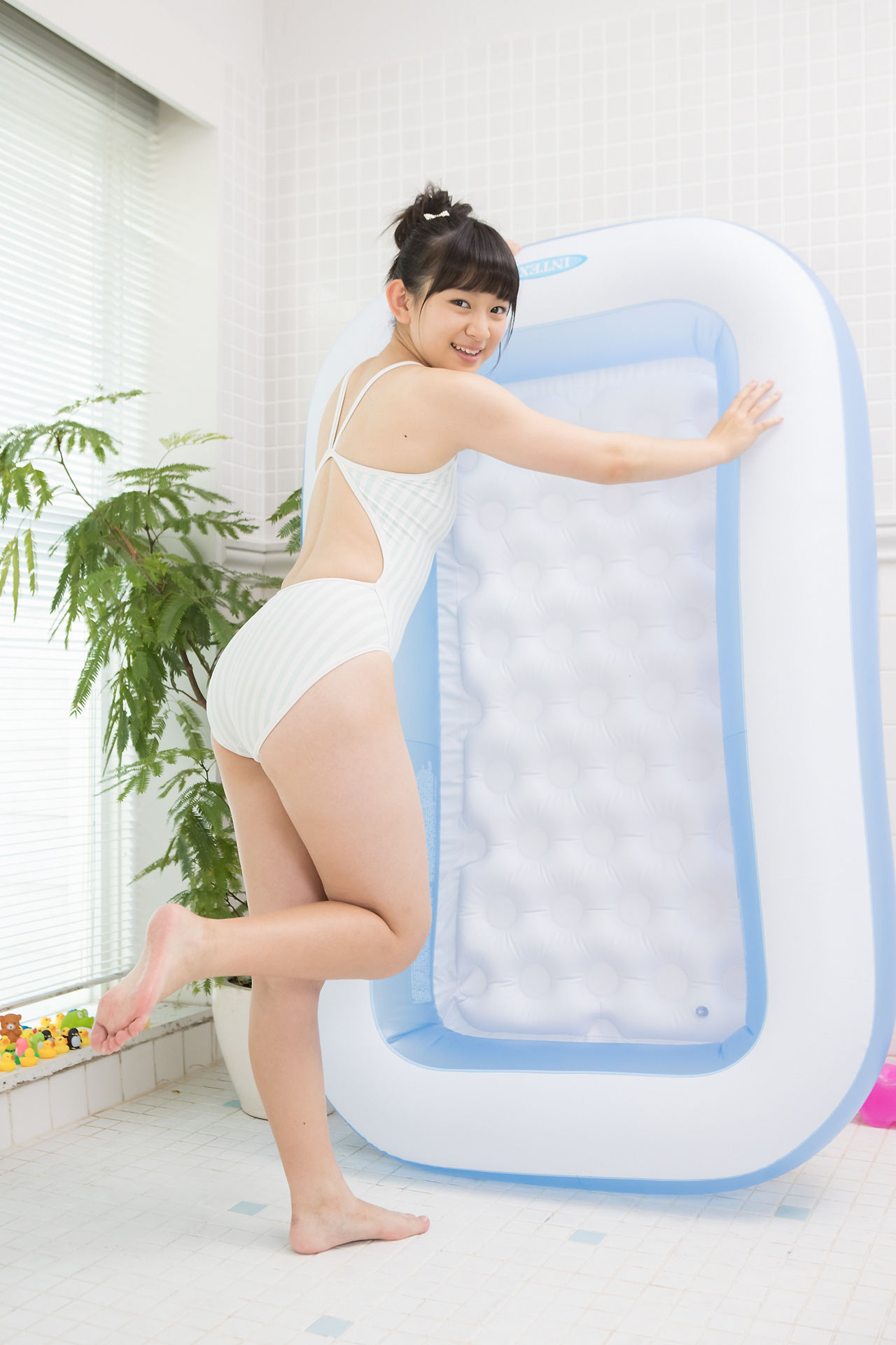 Miruku Kawamura 河村みるく [Minisuka] Limited Gallery 3.3